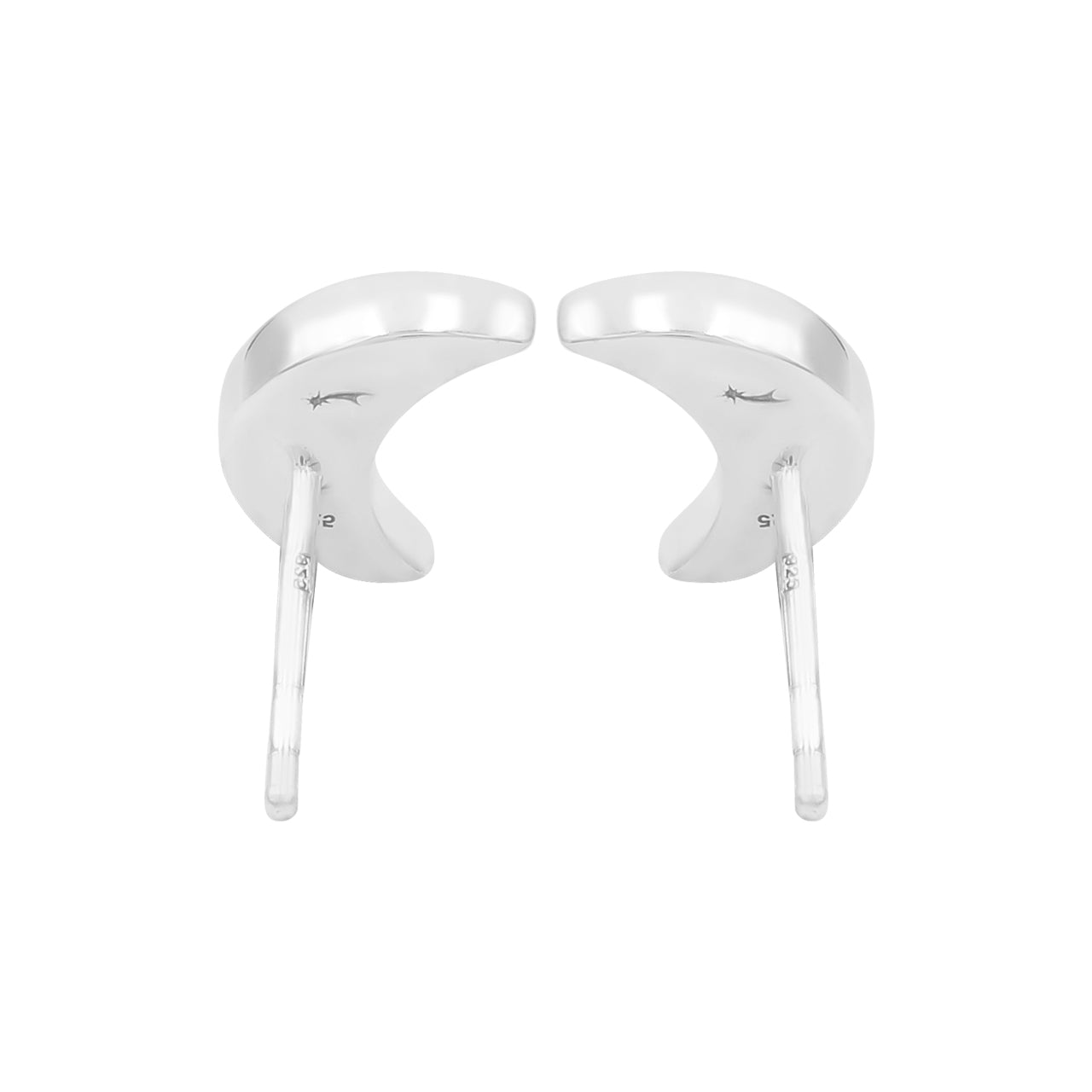 Aretes estilo poste con forma de luna creciente de Starborn en plata de ley