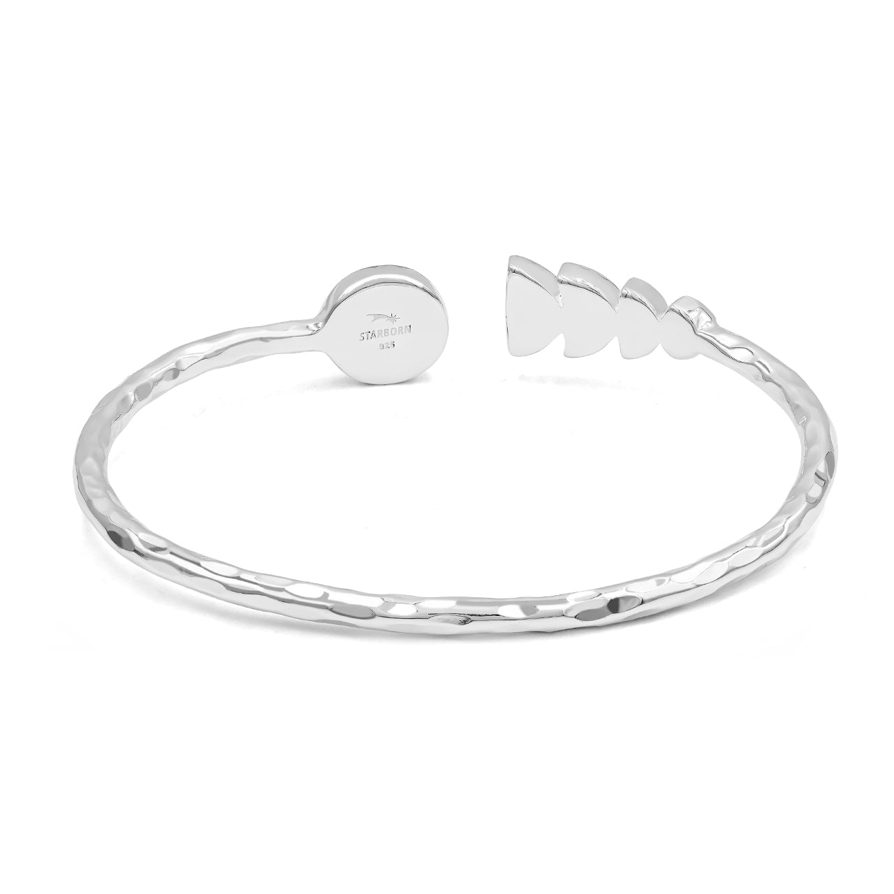 Brazalete abierto Starborn con diseño de piedras preciosas en fase lunar en plata de ley