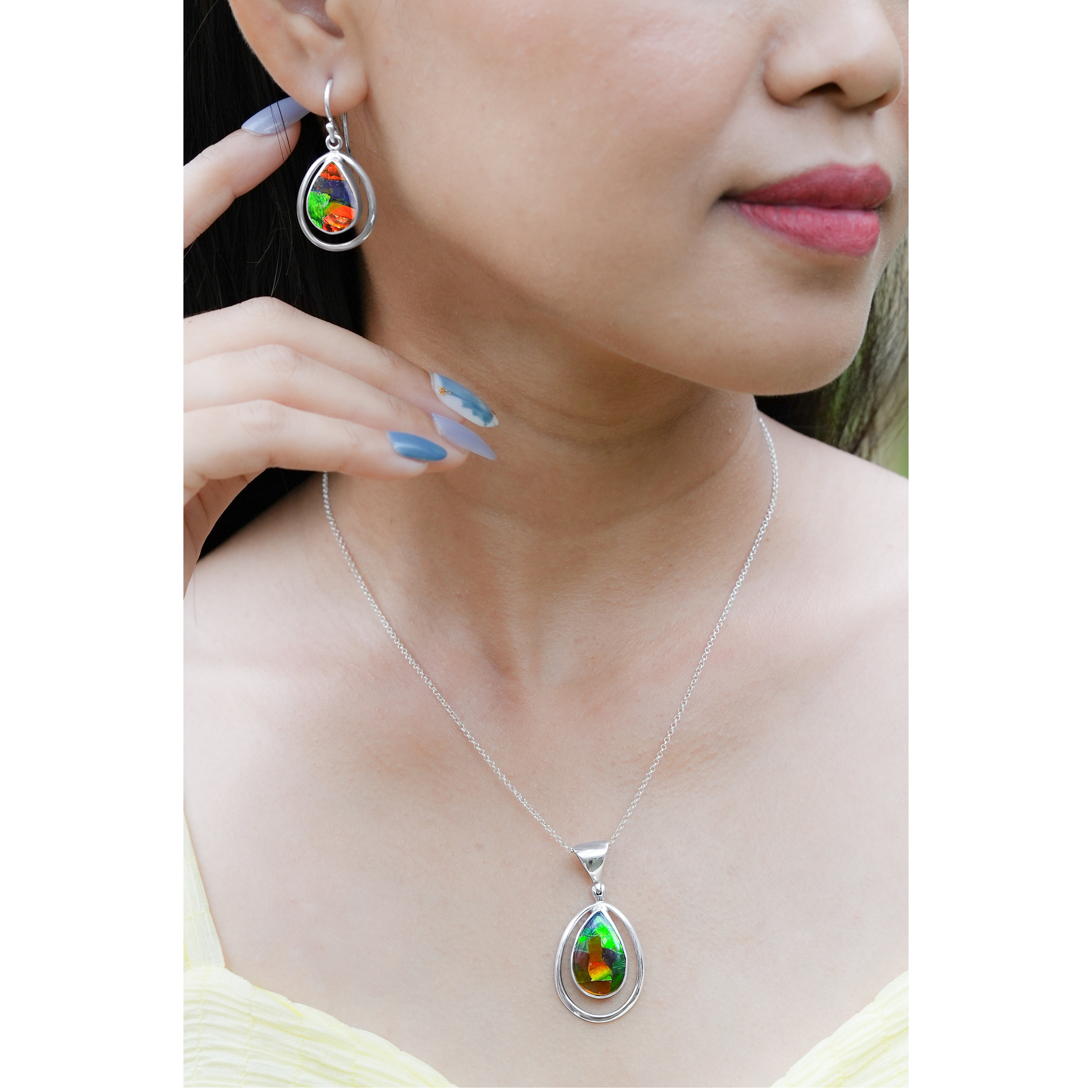 Starborn Ammolite Pear-Shaped Wire Frame Pendant and Earring Set in Sterling Silver