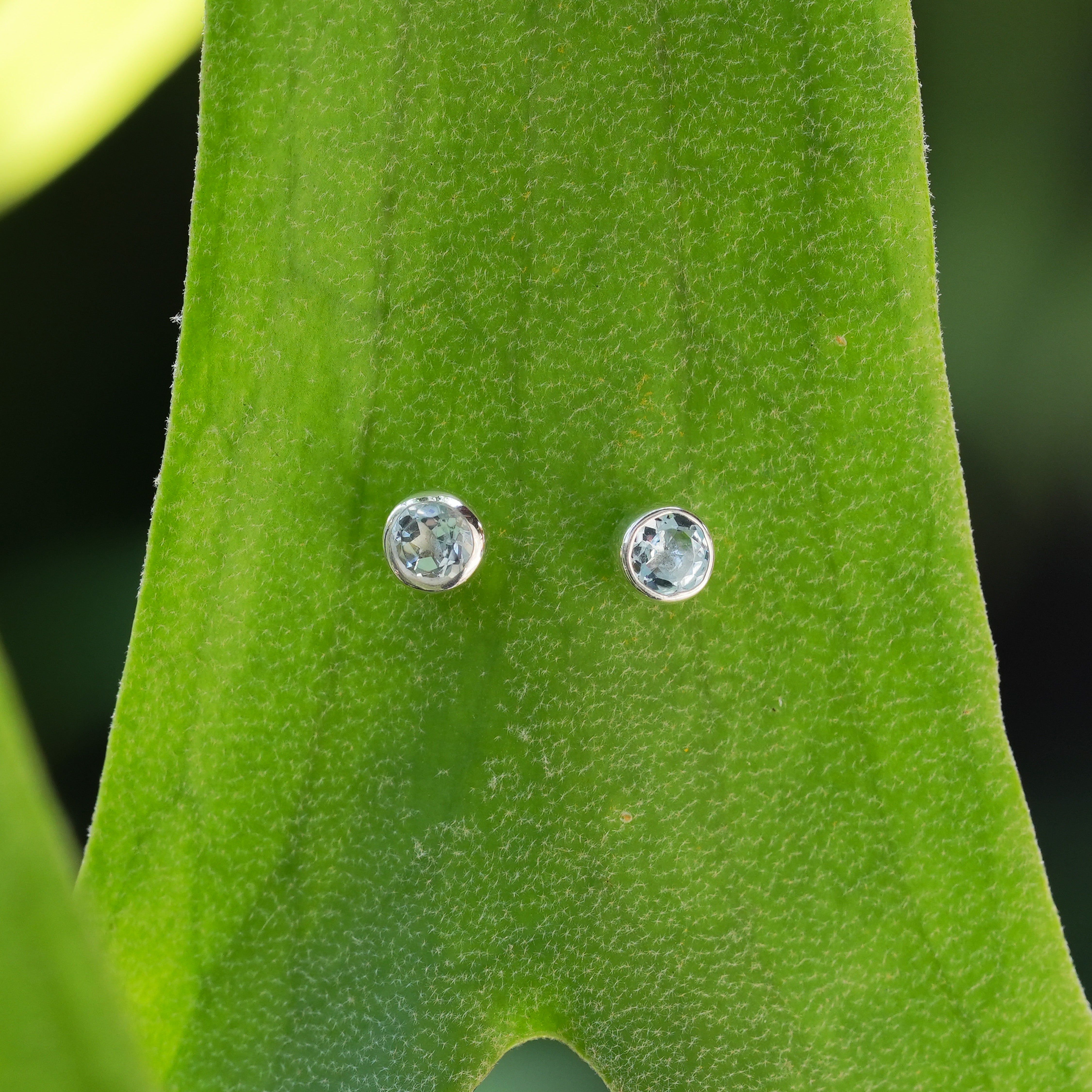 Starborn Aquamarine Faceted Round 4mm Bezel Style Post Earrings in Sterling Silver