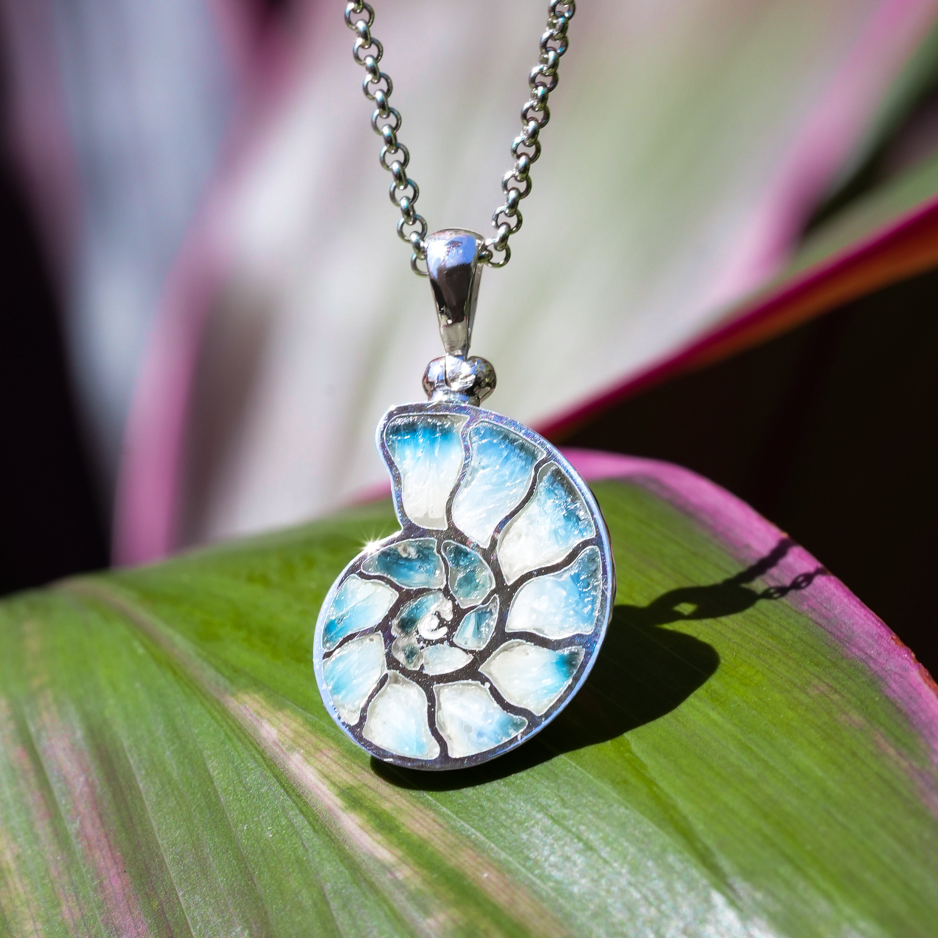 Starborn Gemstones Inlay Nautilus Ammonit Anhänger in Sterling Silber