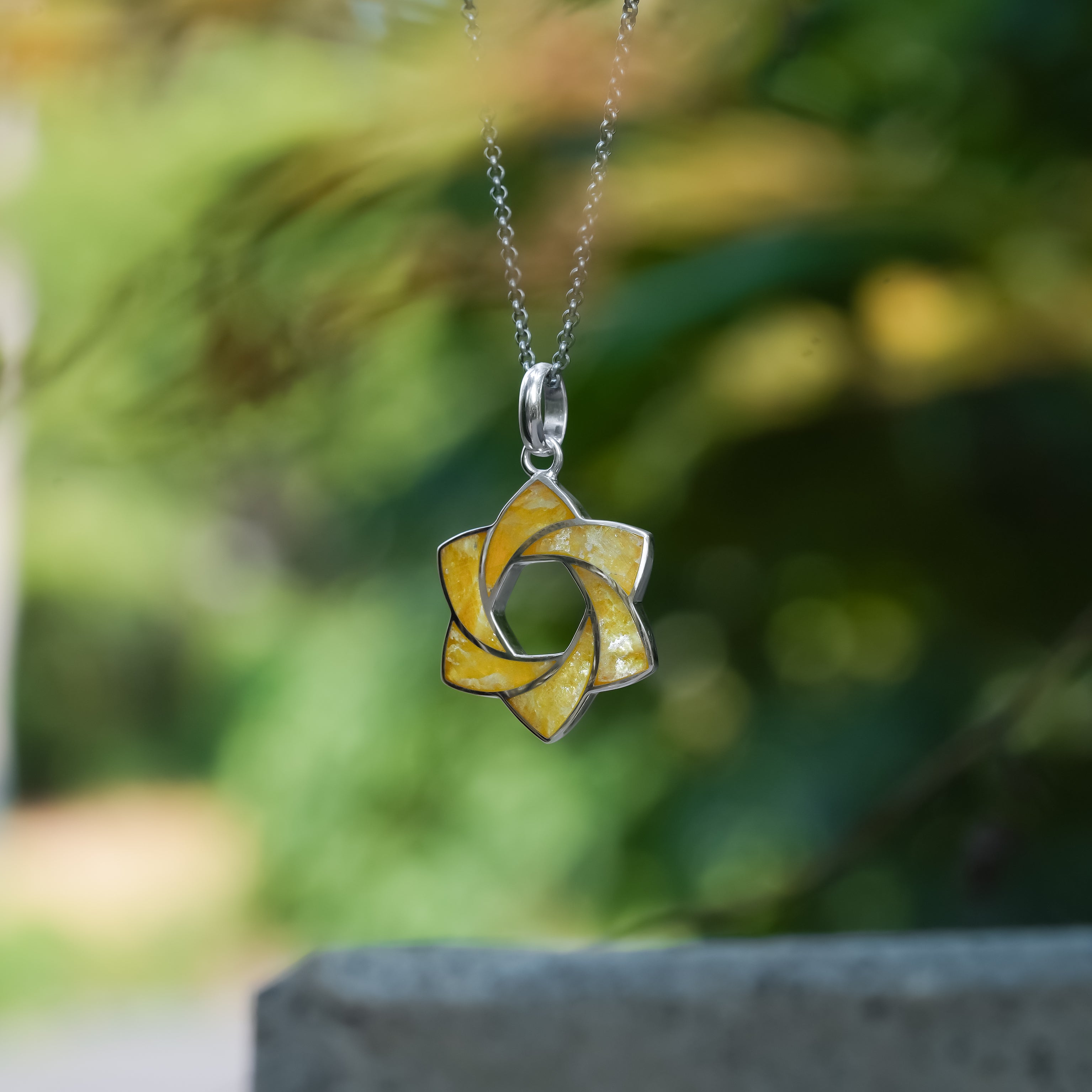 Starborn Brucite 6-Point Knot Pendant in Sterling Silver