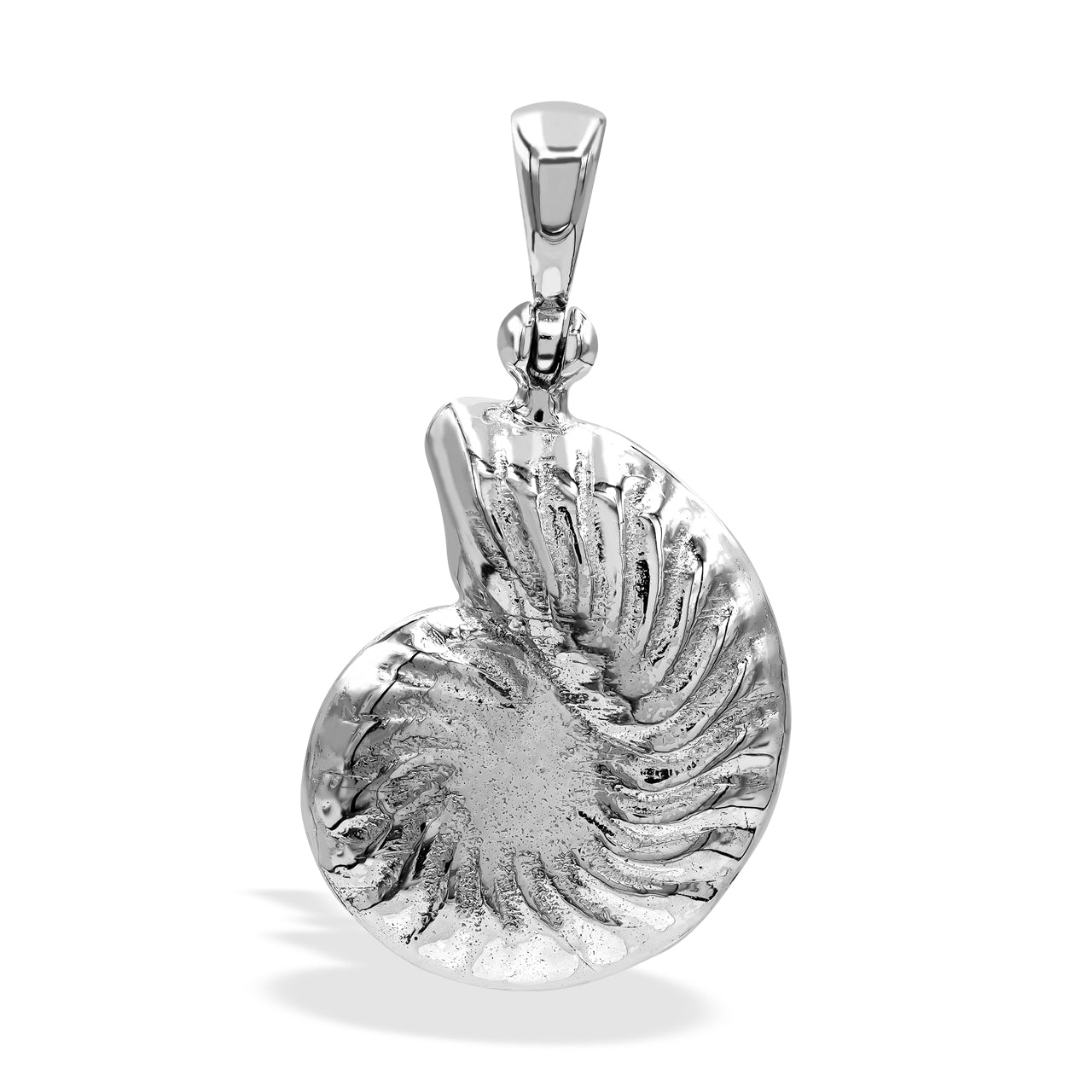 Colgante Nautilus con incrustaciones de brucita Starborn en plata de ley