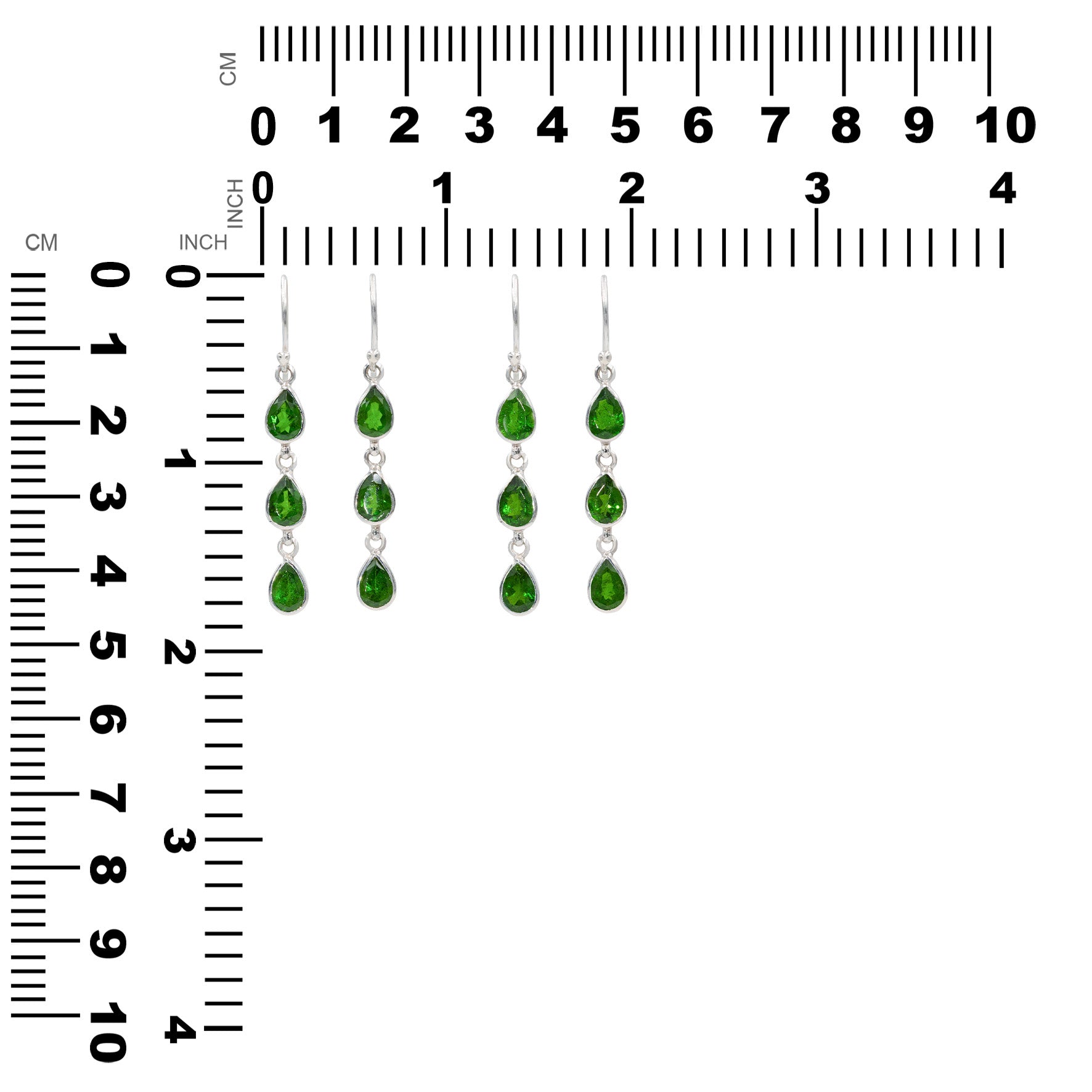 Two pairs of earrings displayed next to a measurement chart showing height and width in millimeters and inches.