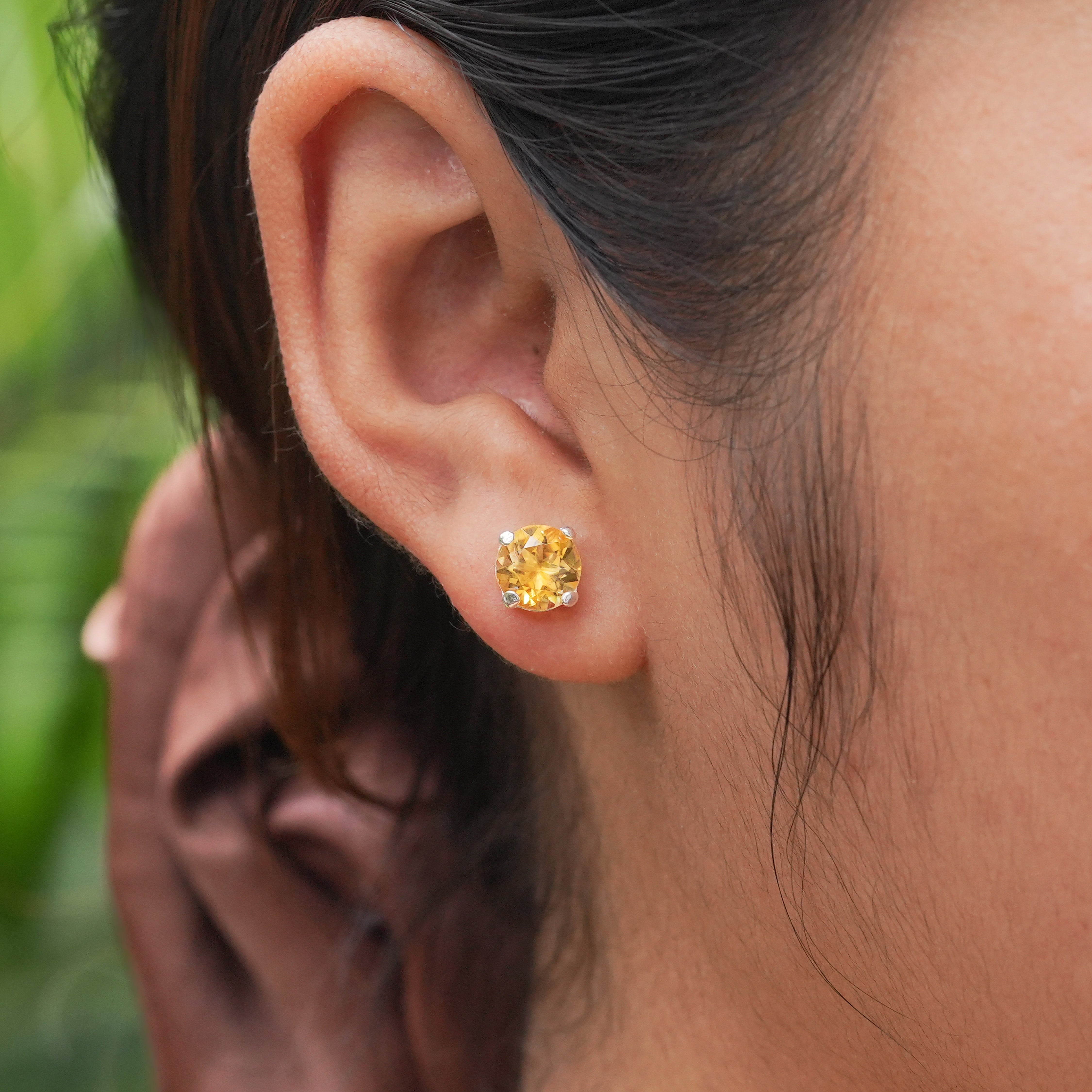 Starborn Citrine Faceted Round Post Earrings in Sterling Silver