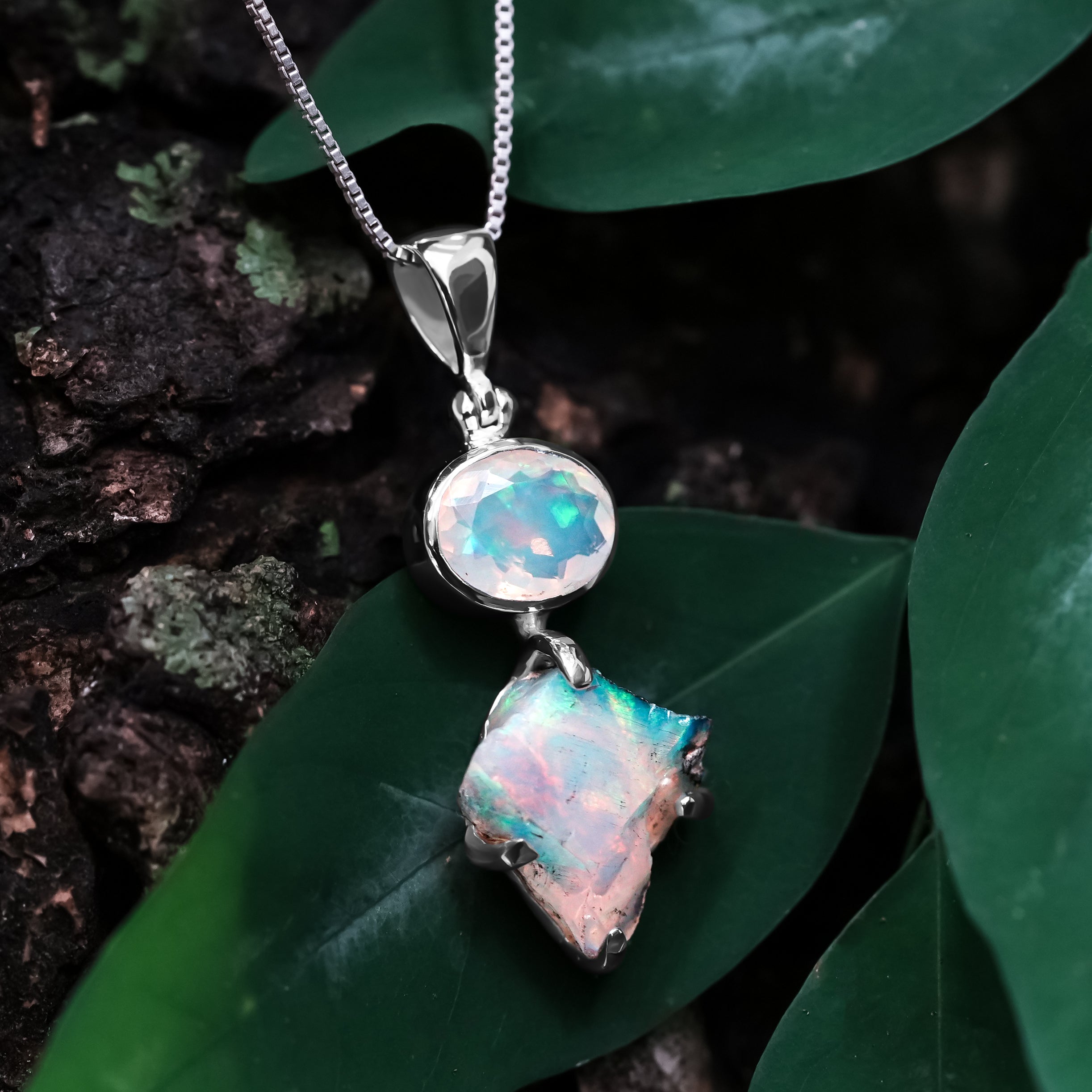 Colgante doble de ópalo etíope Starborn en plata de ley