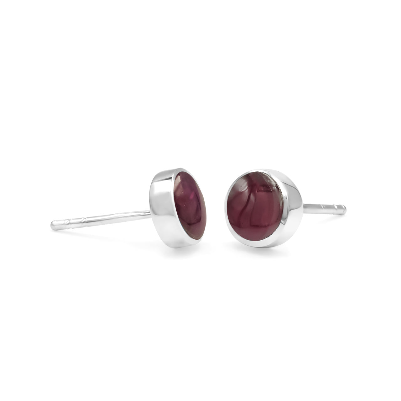 Starborn Garnet Round 6mm Post Earrings in Sterling Silver
