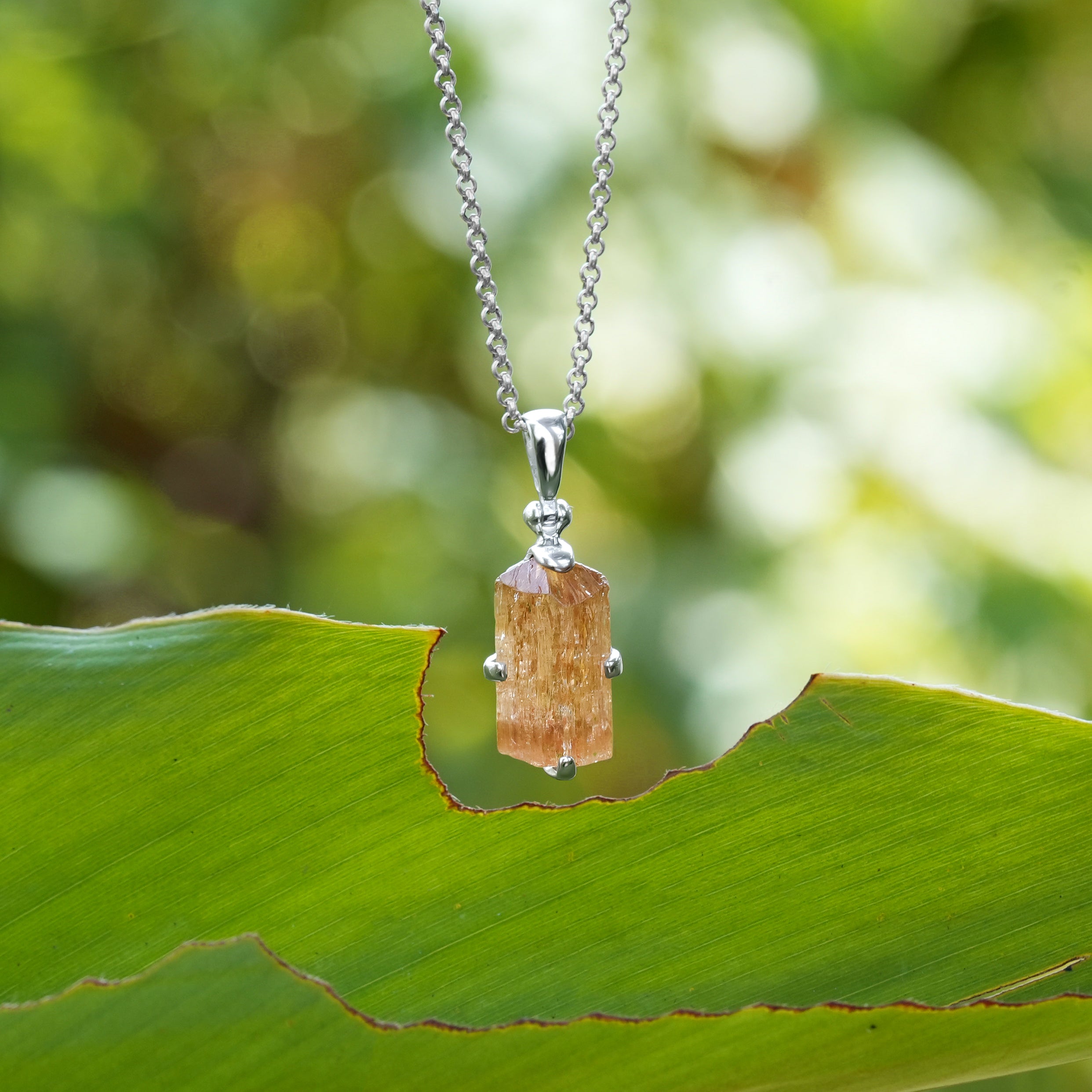 Colgante con puntas de cristal de topacio imperial natural Starborn en plata de ley