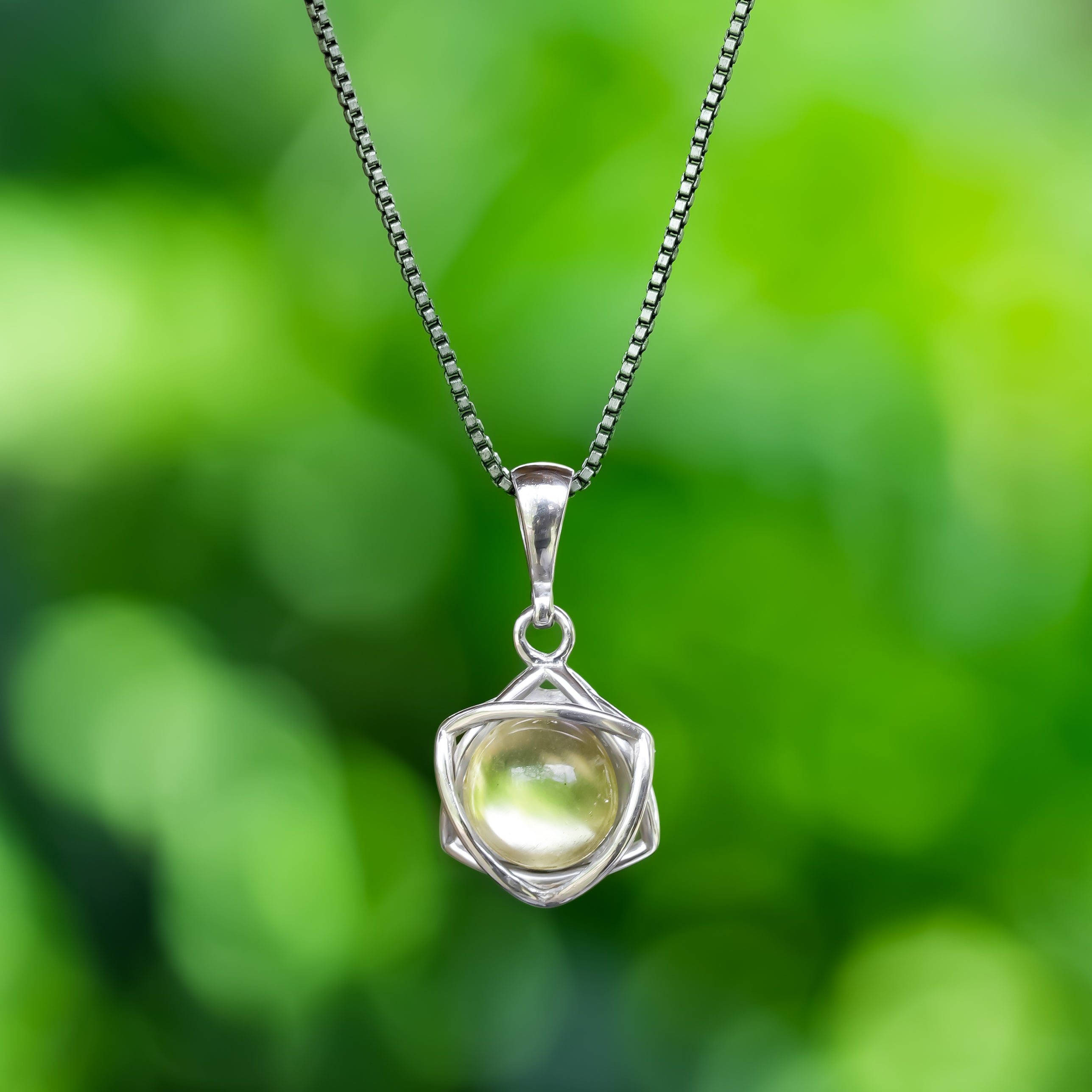 Colgante de estrella de seis puntas con esfera de piedras preciosas Starborn en plata de ley