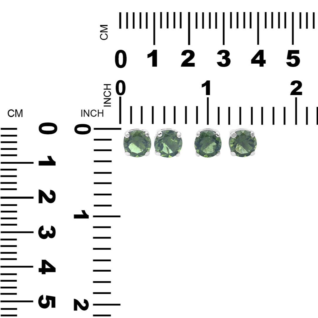 Aretes estilo poste de moldavita facetada Starborn en plata de ley