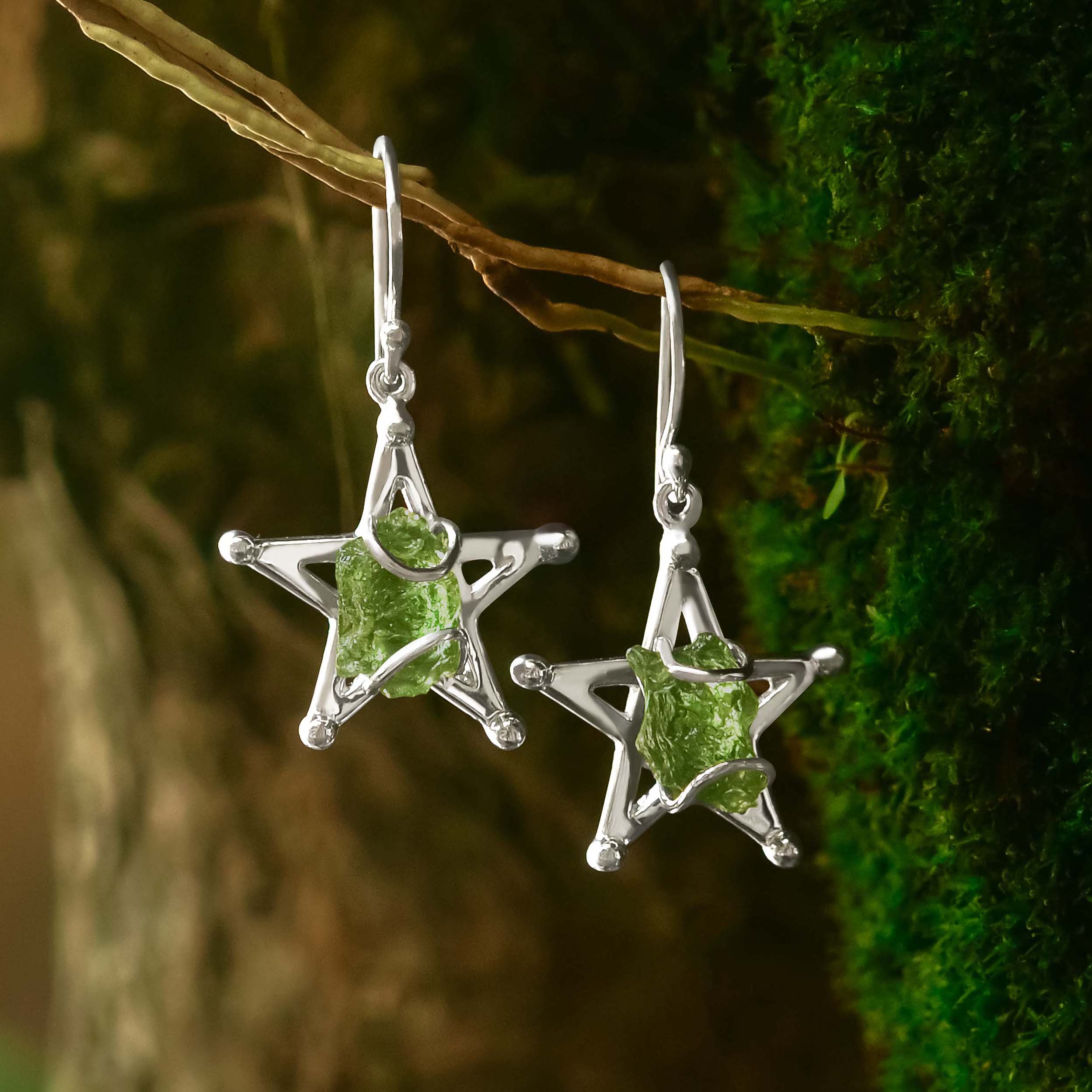 Starborn Moldavit Stern Käfig Ohrringe in Sterling Silber