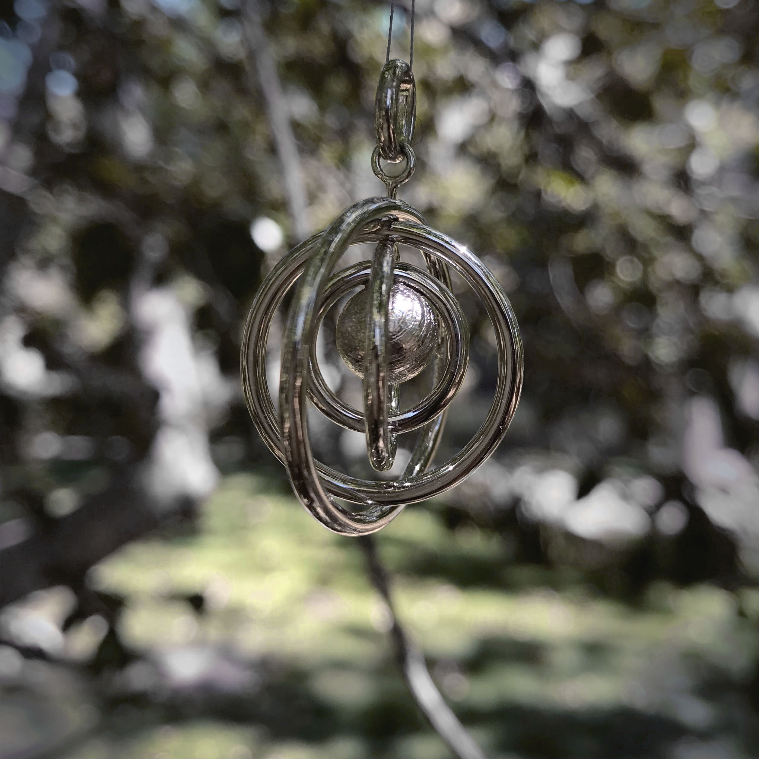Starborn Muonionalusta Meteorit Orbit Anhänger in Sterling Silber