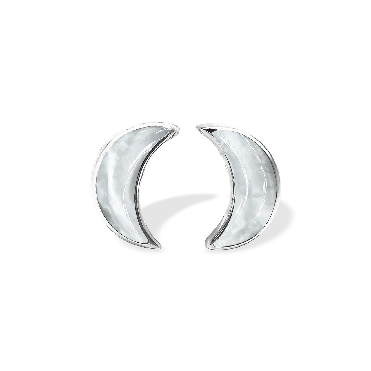 Aretes estilo poste con forma de luna creciente de Starborn en plata de ley