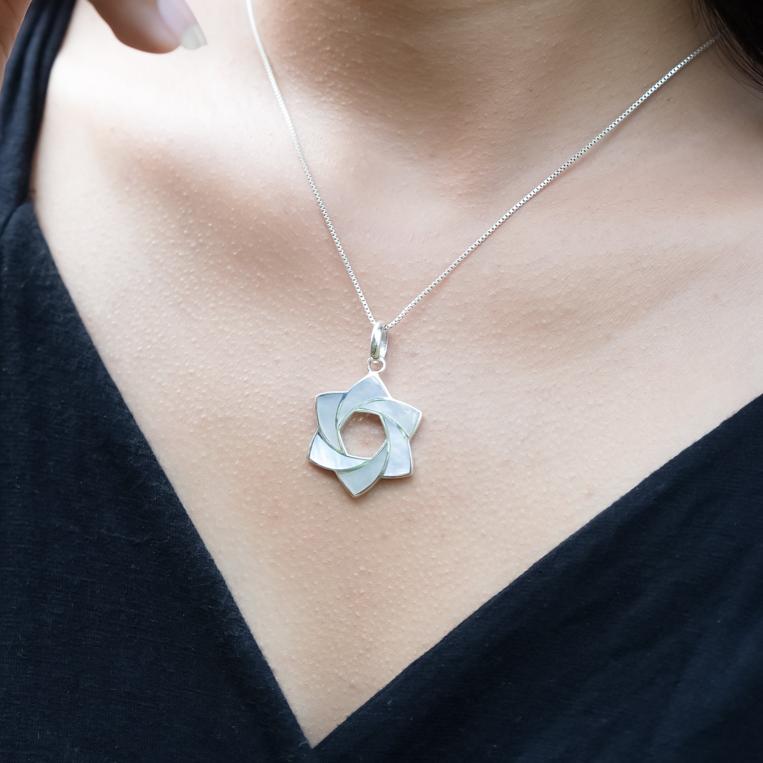 Starborn Mother of Pearl 6-Point Knot Pendant in Sterling Silver