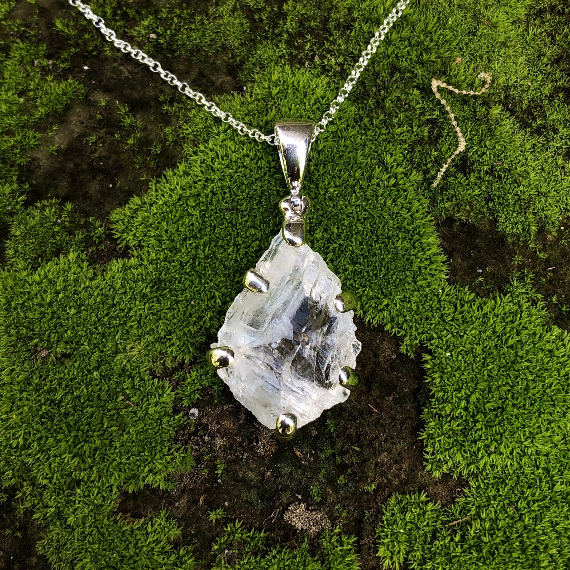 Colgante de cristal de pétalos de Starborn en plata de ley fina