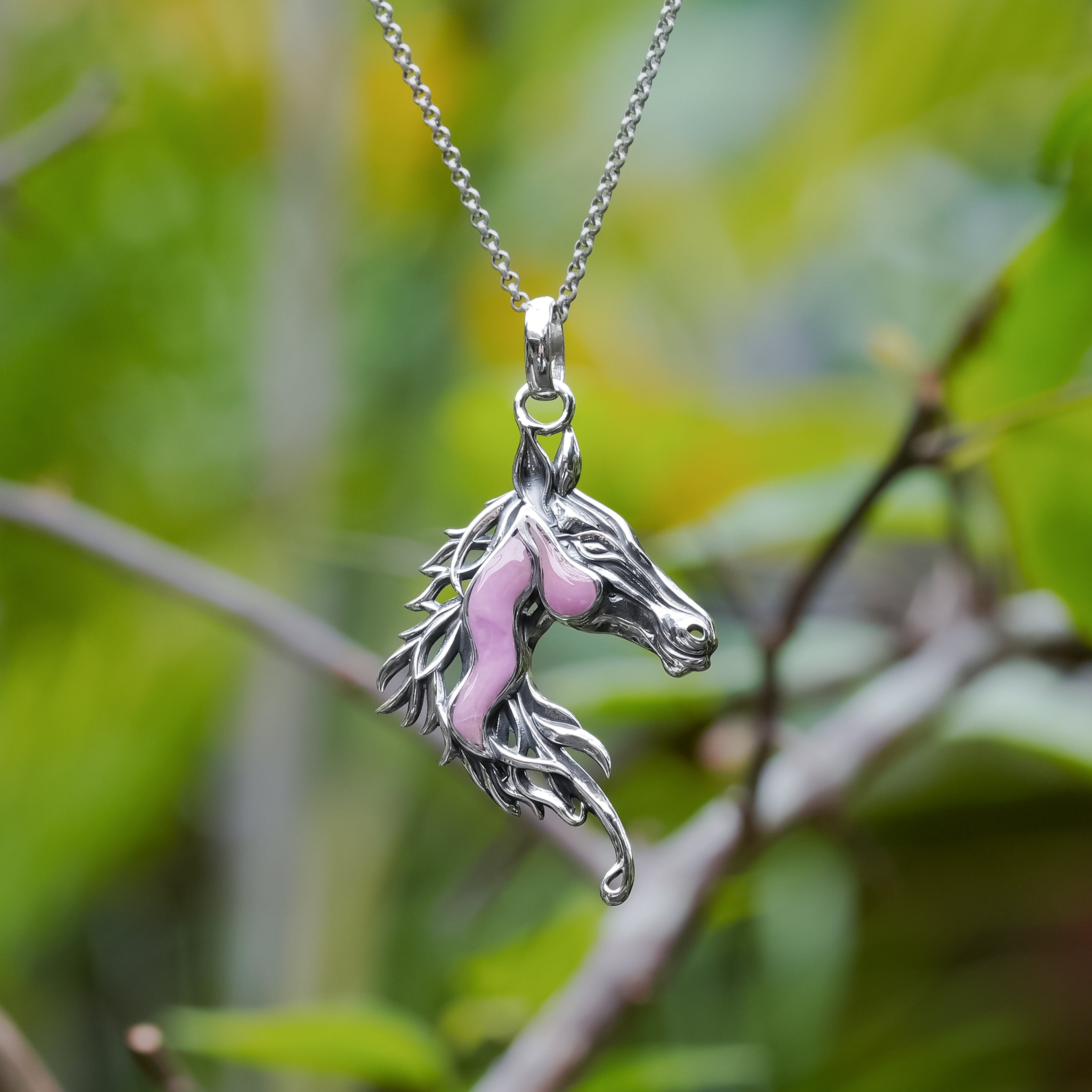 Colgante con cabeza de caballo de fosfosiderita Starborn en plata de ley