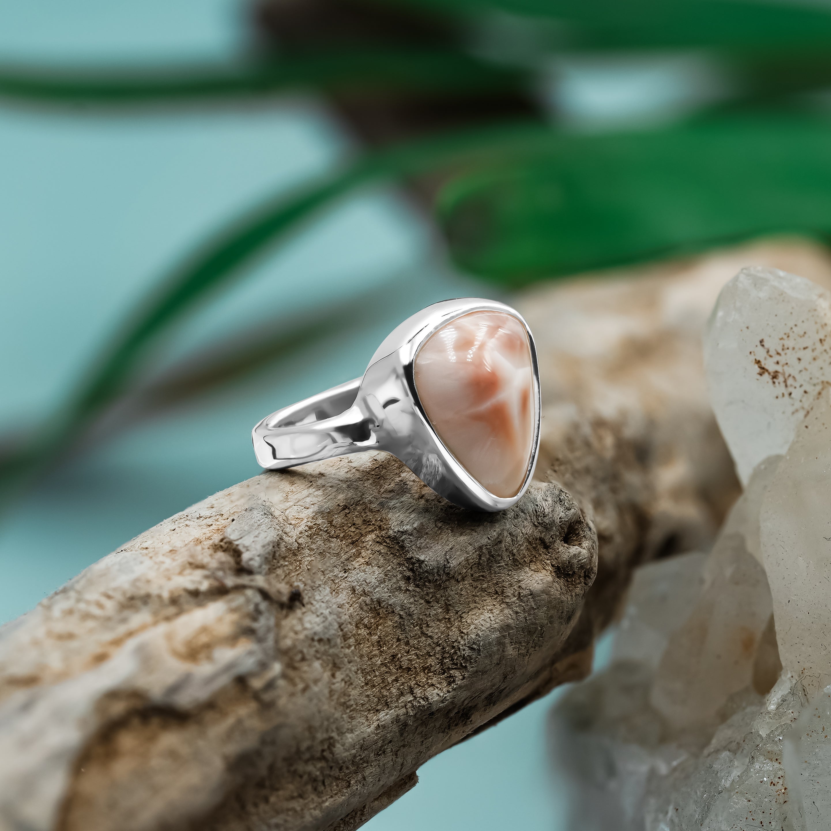 Starborn-Ring aus rosa Natrolith, Sterlingsilber