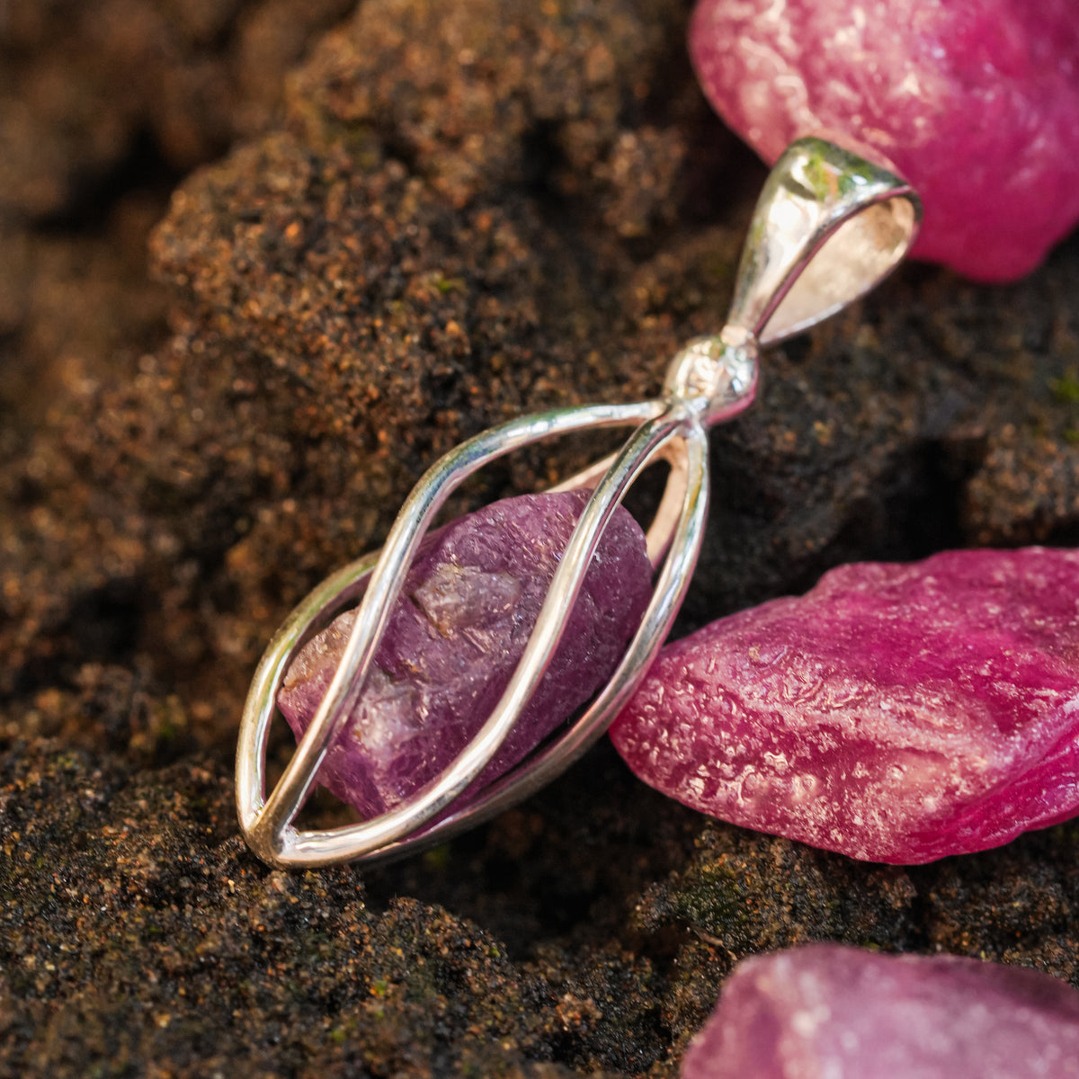 Starborn Rubin Kristall Spiralkäfig Anhänger in Sterling Silber