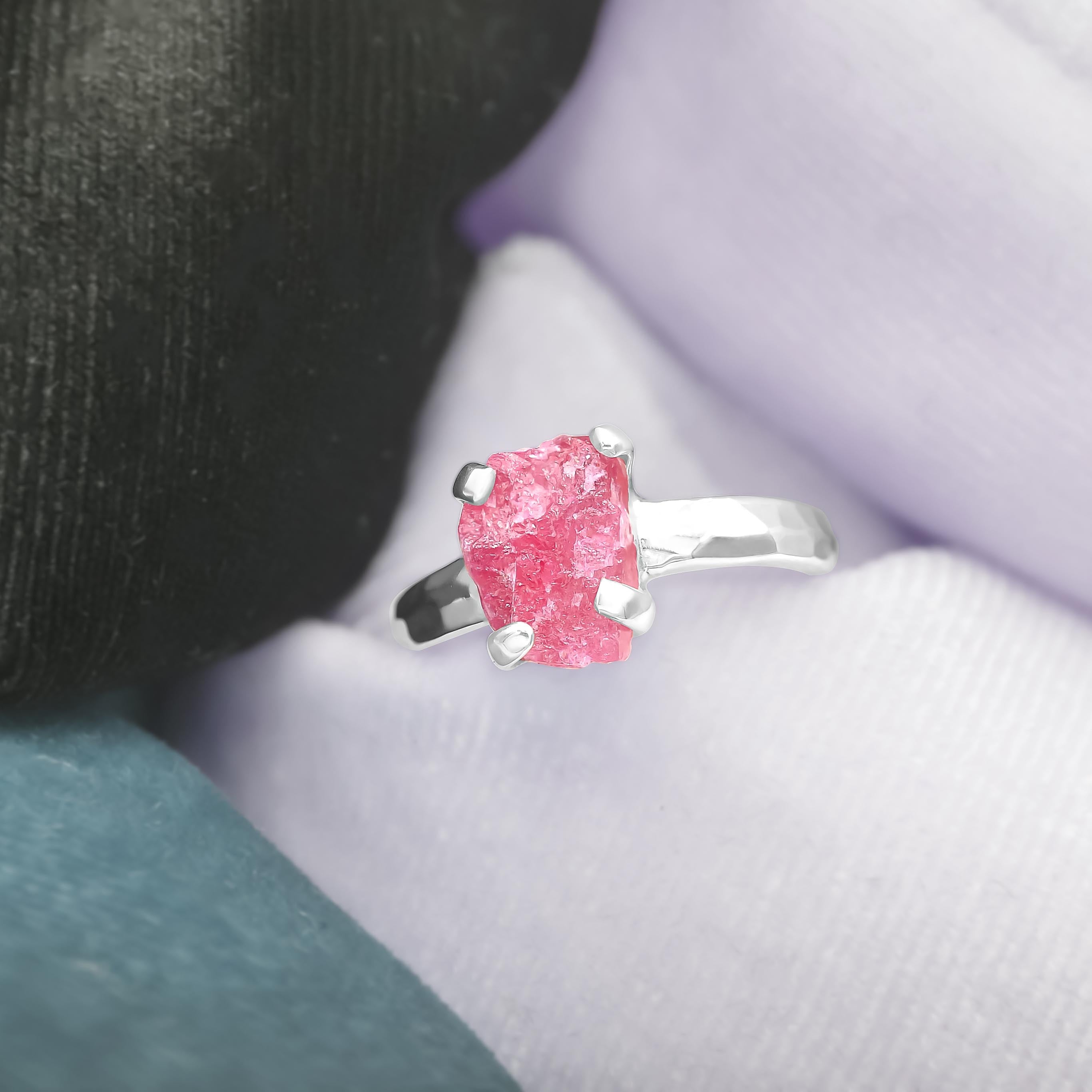 Anillo de cristal de rodonita Starborn en plata de ley