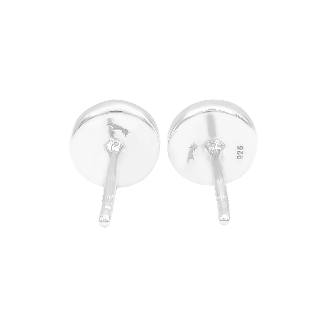 Aretes con forma de poste de piedra lunar arcoíris de Starborn en plata de ley