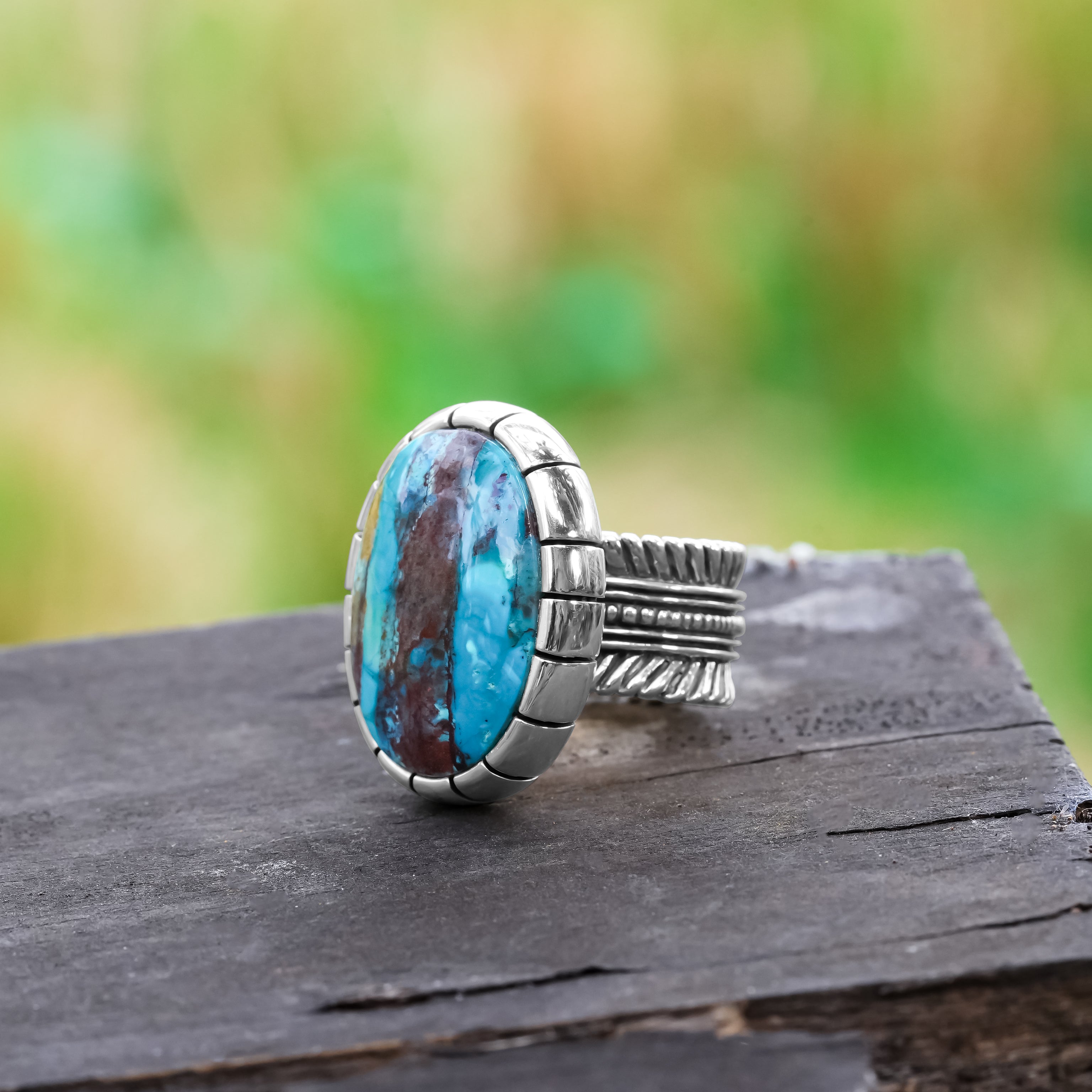 Starborn Shattuckit-Ring mit Bali-Design-Schaft in Sterling-Silber