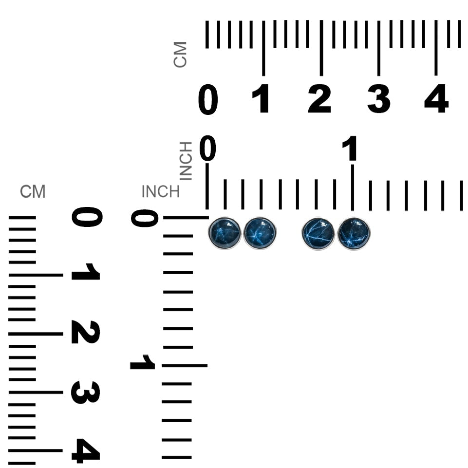 Arete estilo poste con forma de estrella y zafiro de Starborn en plata de ley