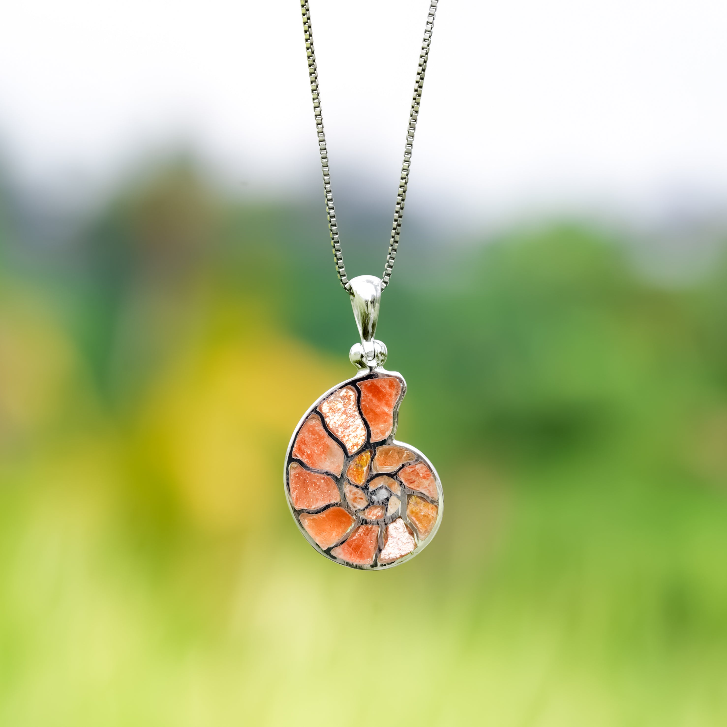 Starborn Gemstones Inlay Nautilus Ammonit Anhänger in Sterling Silber