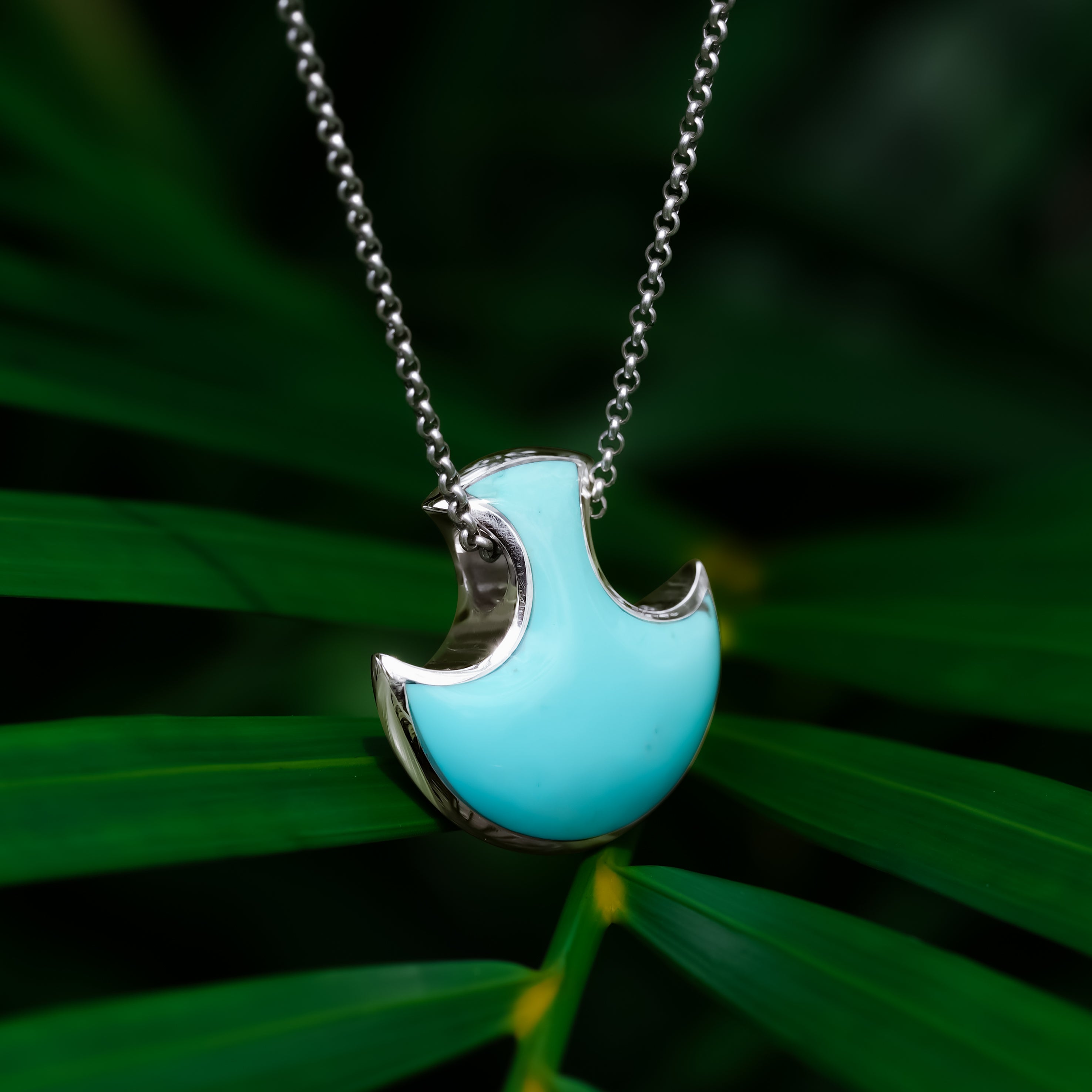 Colgante con forma de hacha de batalla con piedras preciosas Starborn en plata de ley