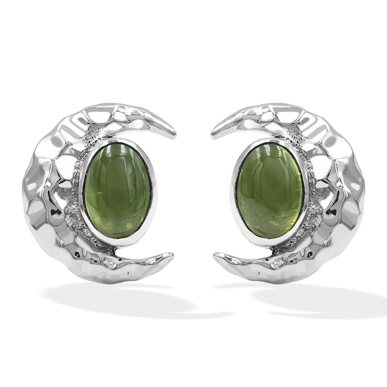 Starborn Turmalin 6 mm ovale Cabochon-Ohrstecker im Post-Stil mit gehämmertem Halbmond-Akzent in Sterling-Silber