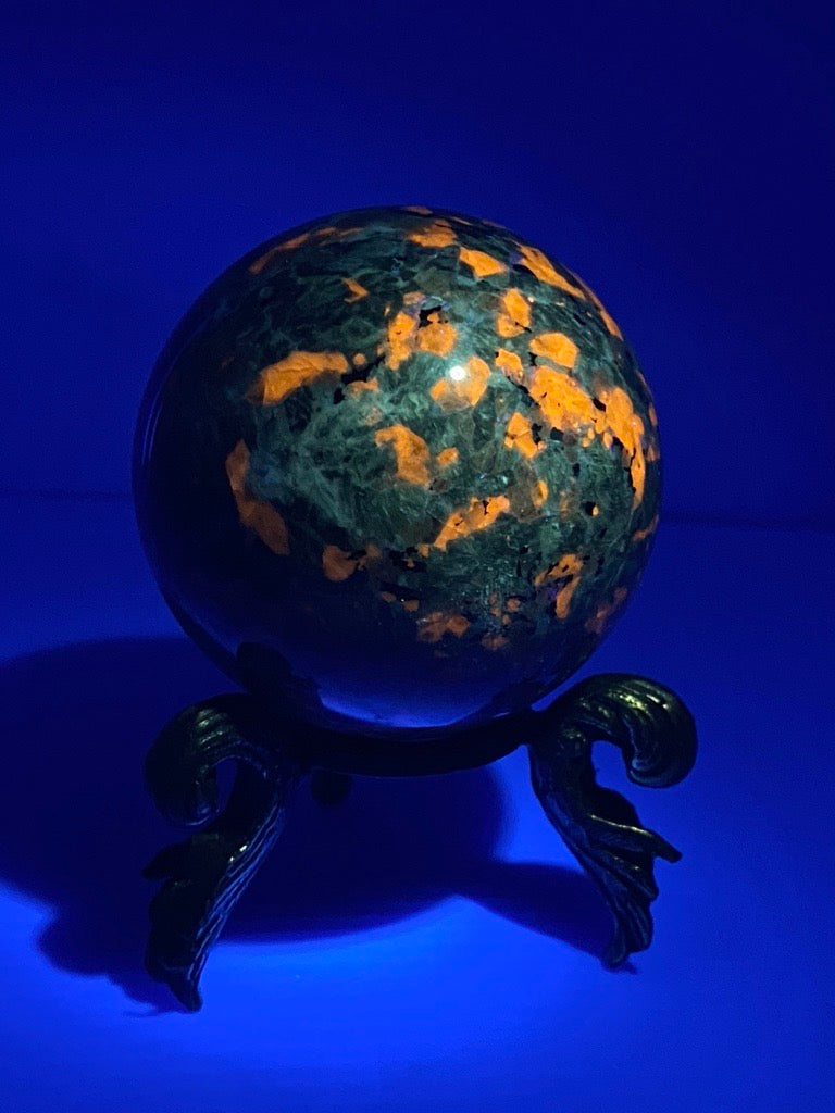 Starborn Yooperlite Polished Sphere 61-63mm - 1 Piece