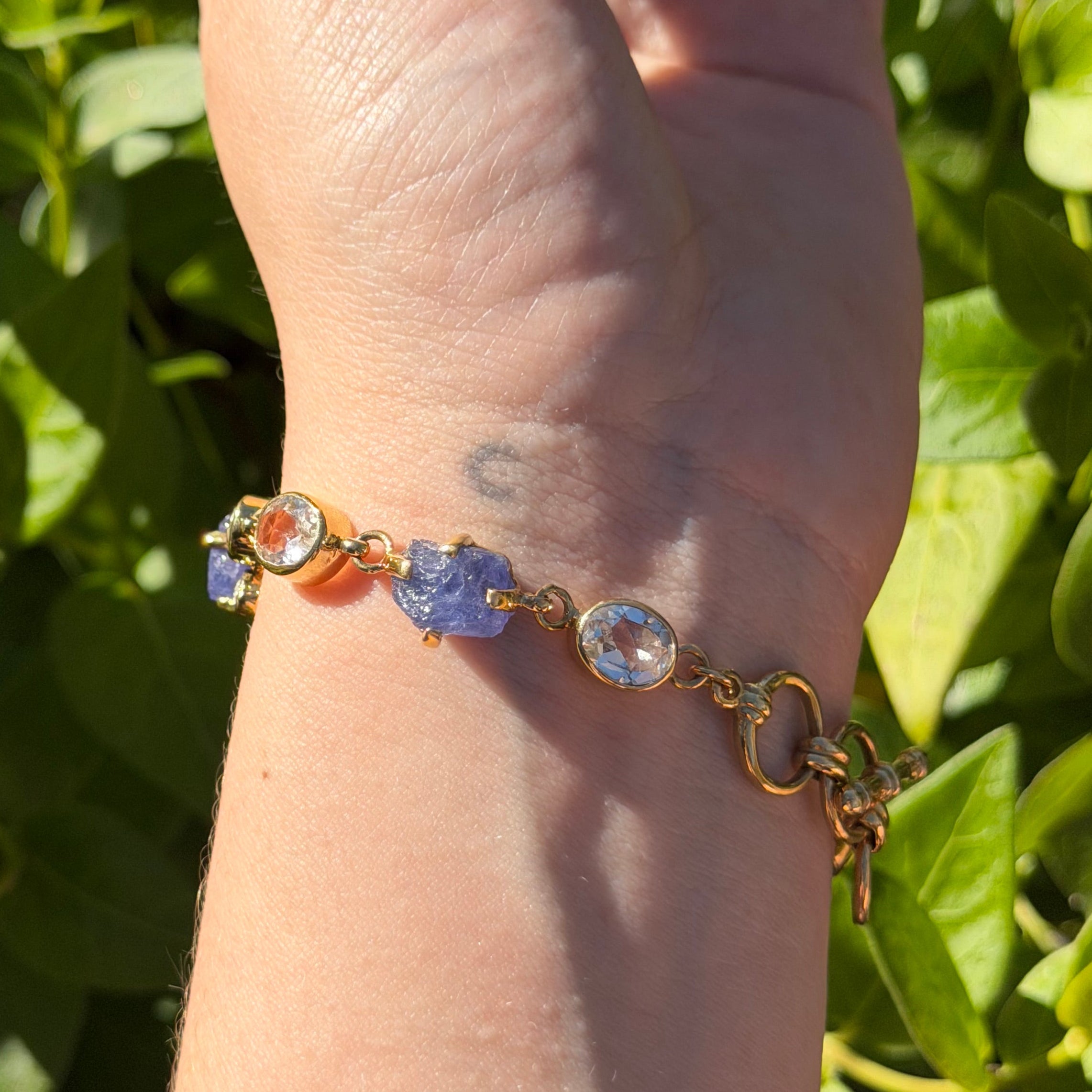 Starborn Tanzanite Heart Bracelet in Nordic Gold