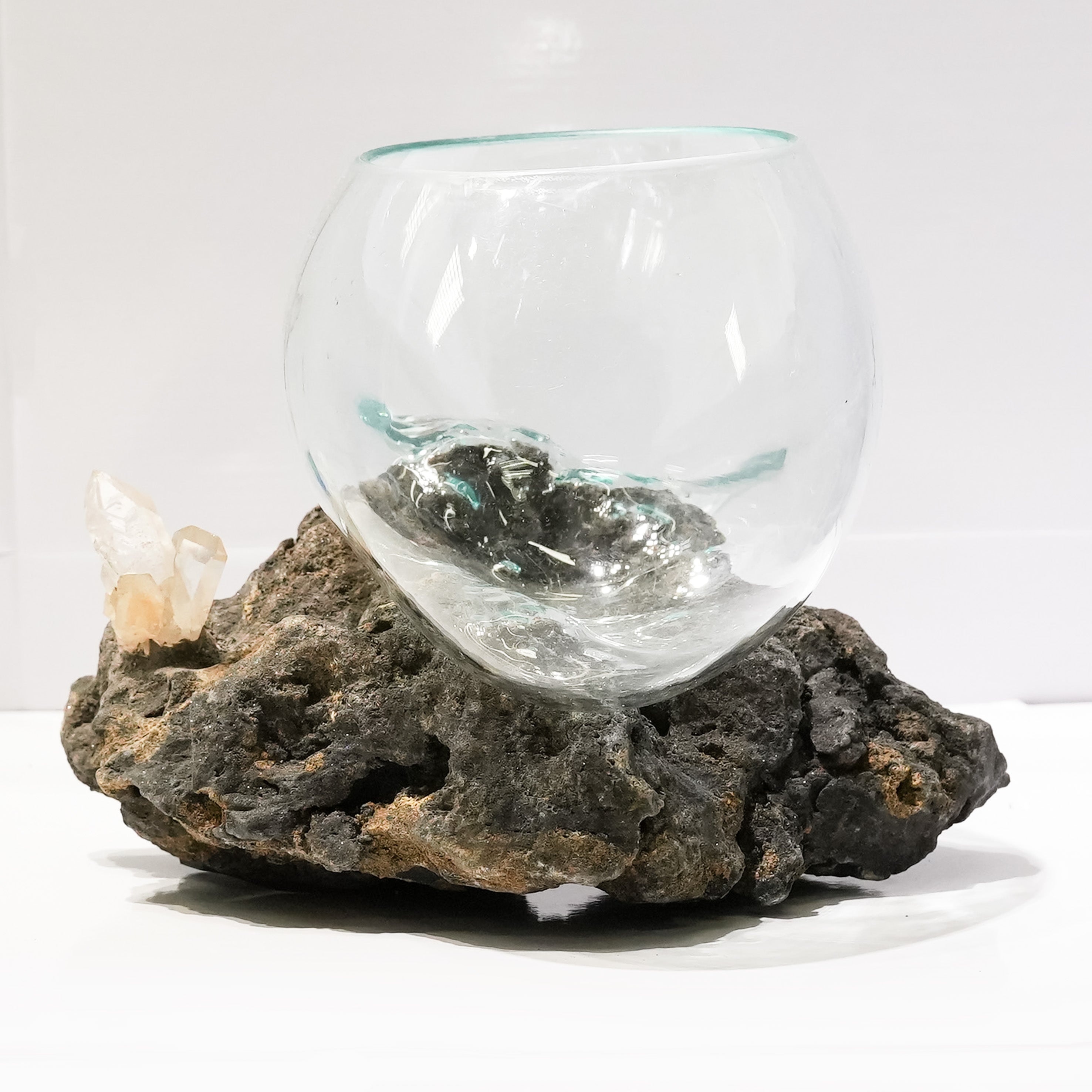 Starborn Molten Glass Display Bowl on Black Quartzite