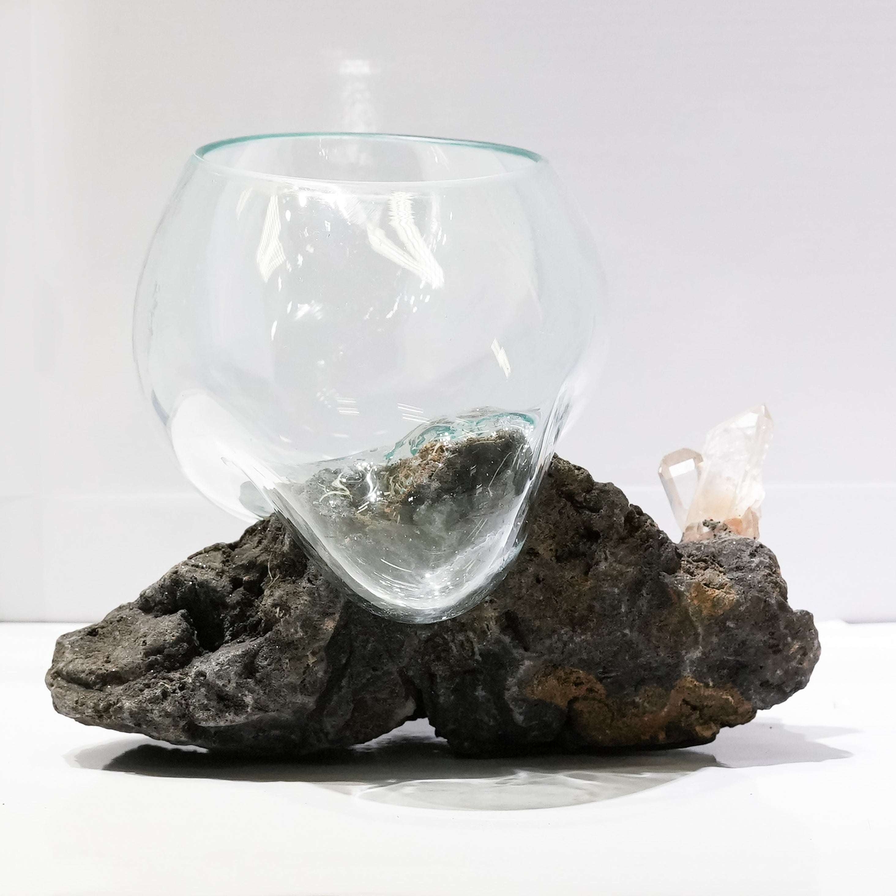 Starborn Molten Glass Display Bowl on Black Quartzite