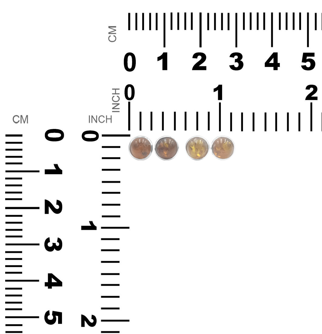 Pair of stud earrings shown beside a measurement chart displaying the dimensions in centimeters and inches.