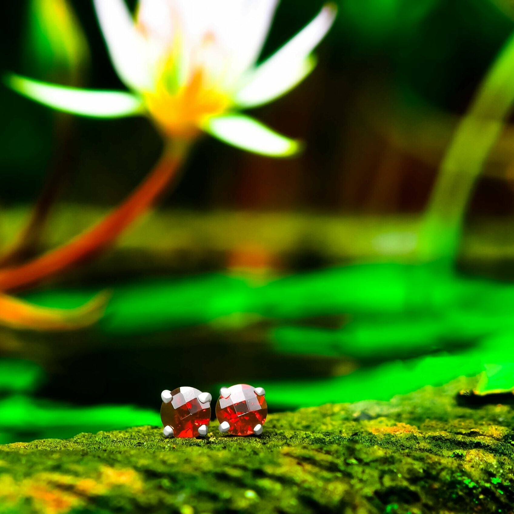 Faceted Garnet Post Style Earring Round 7 mm