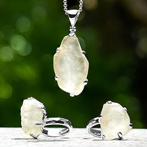 Featured Stone - Libyan Desert Tektite