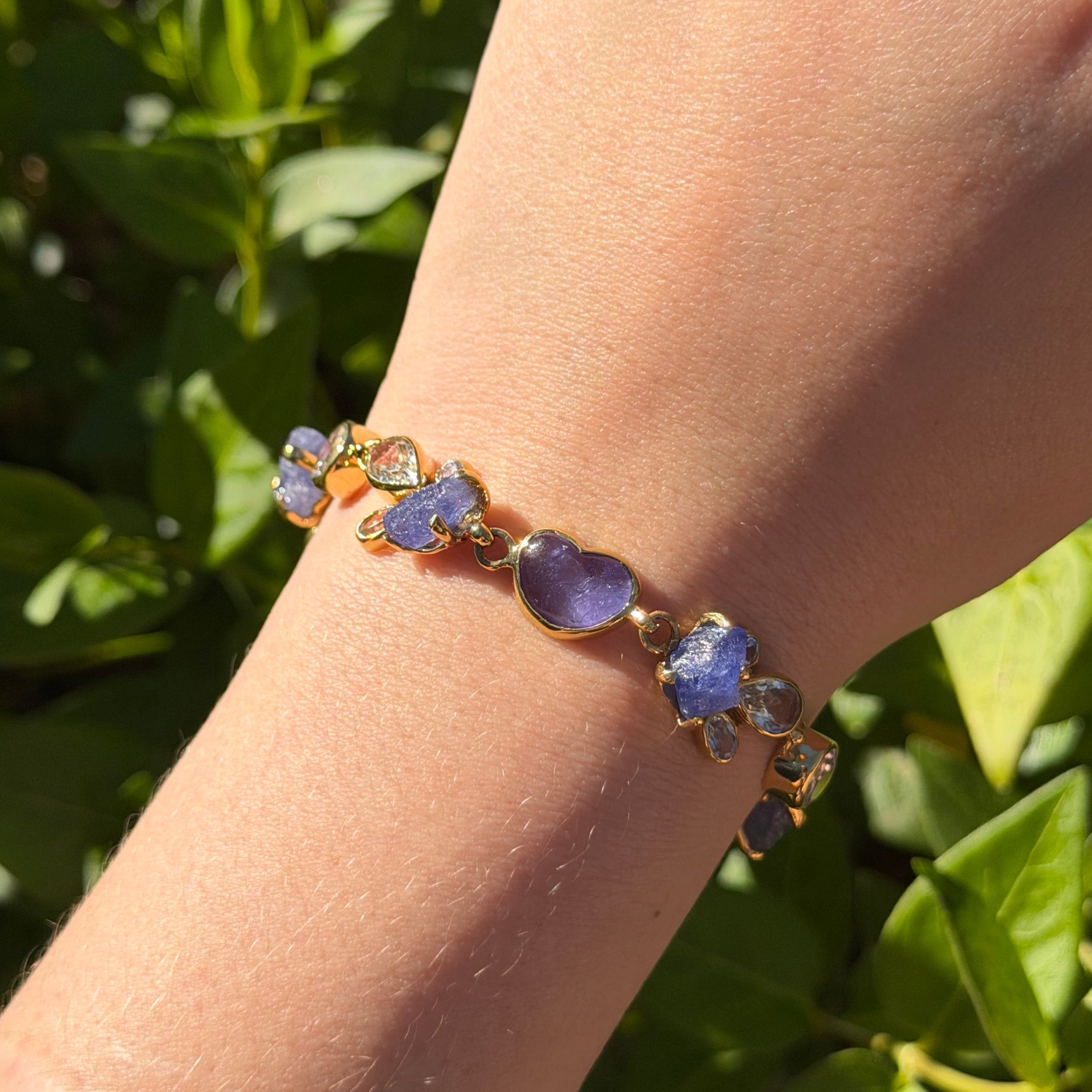 Starborn Tanzanite Heart Bracelet in Nordic Gold