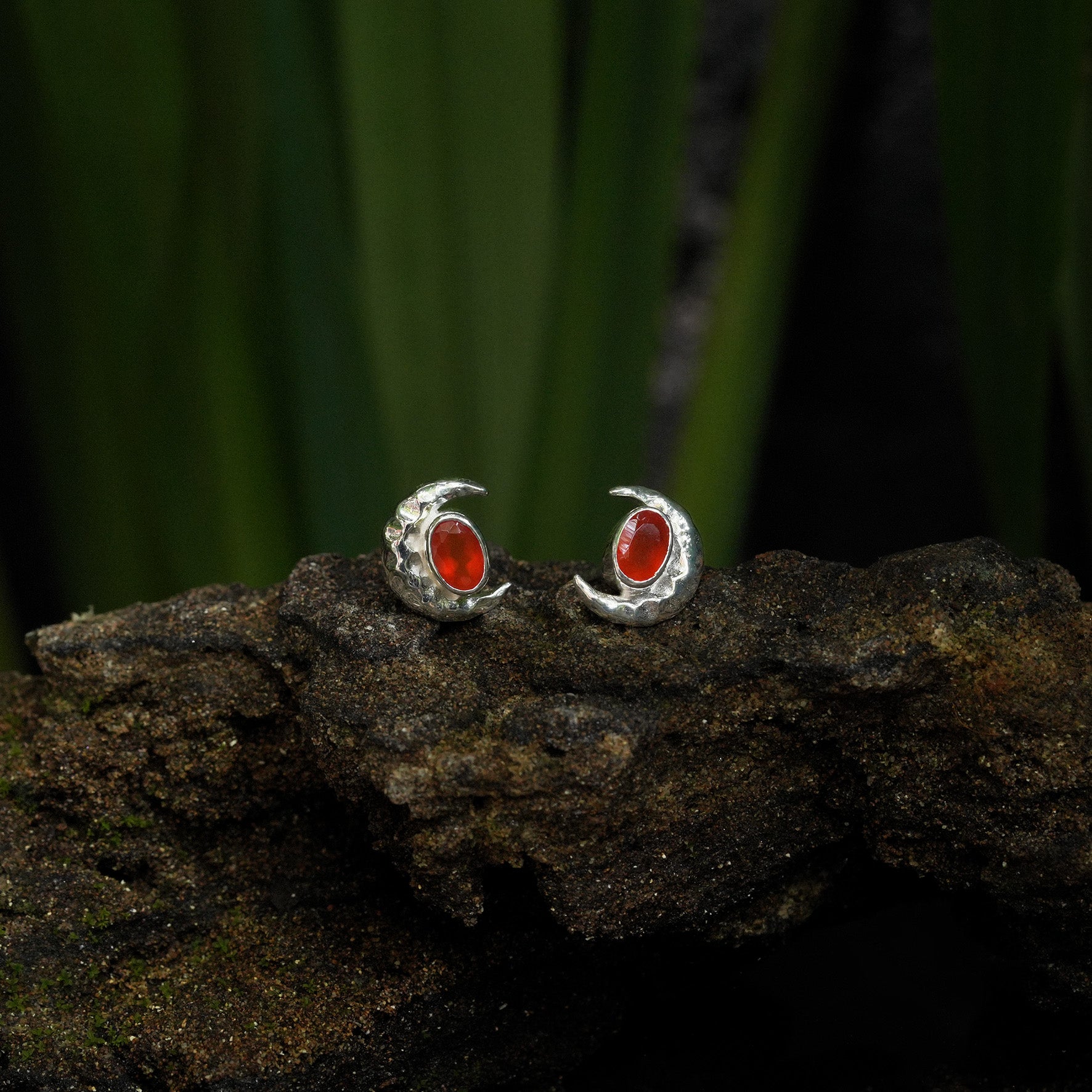 Starborn – Getrommelte Karneol-Ohrstecker im Ohrstecker-Stil, Sterlingsilber