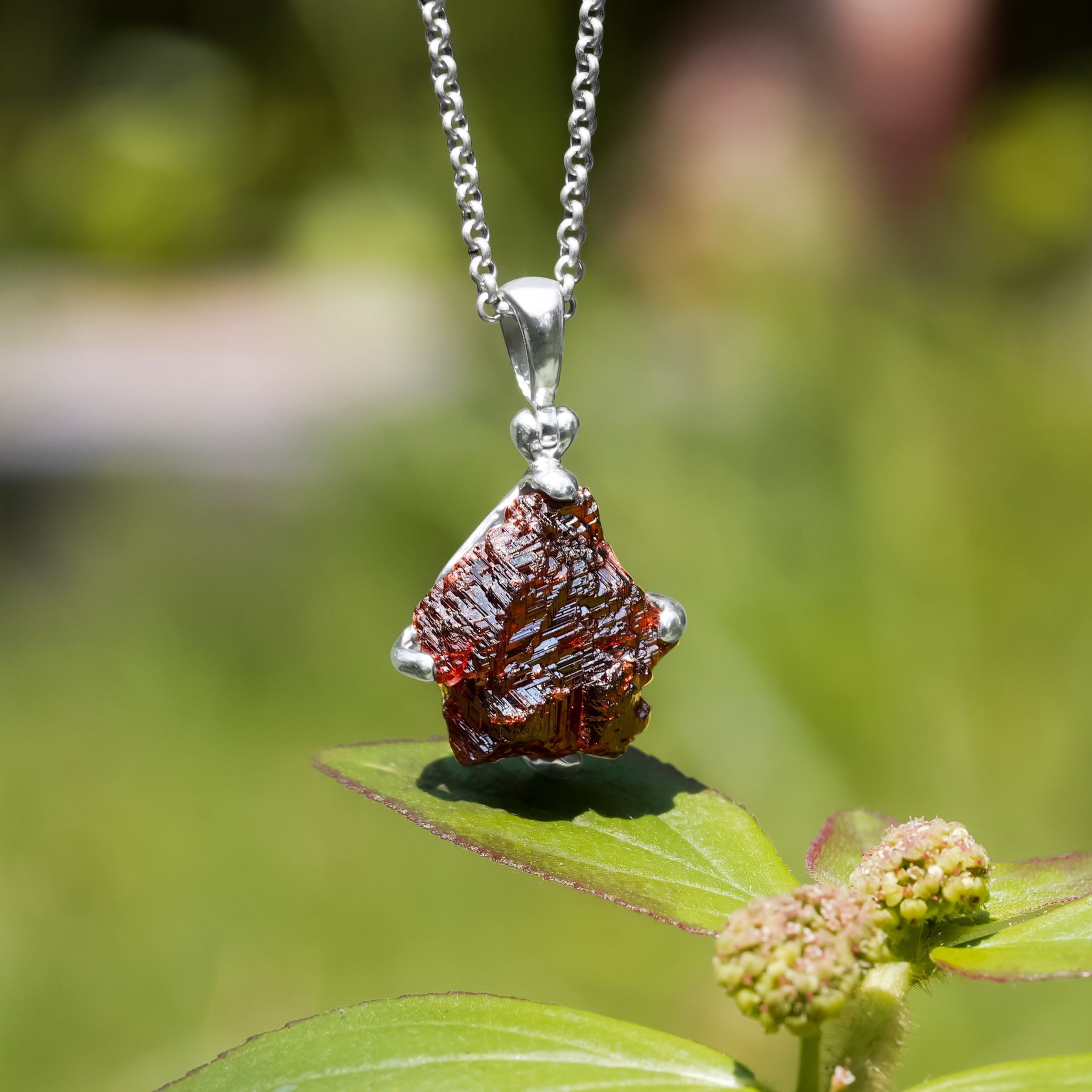 Colgante con puntas de cristal de granate Starborn en plata de ley