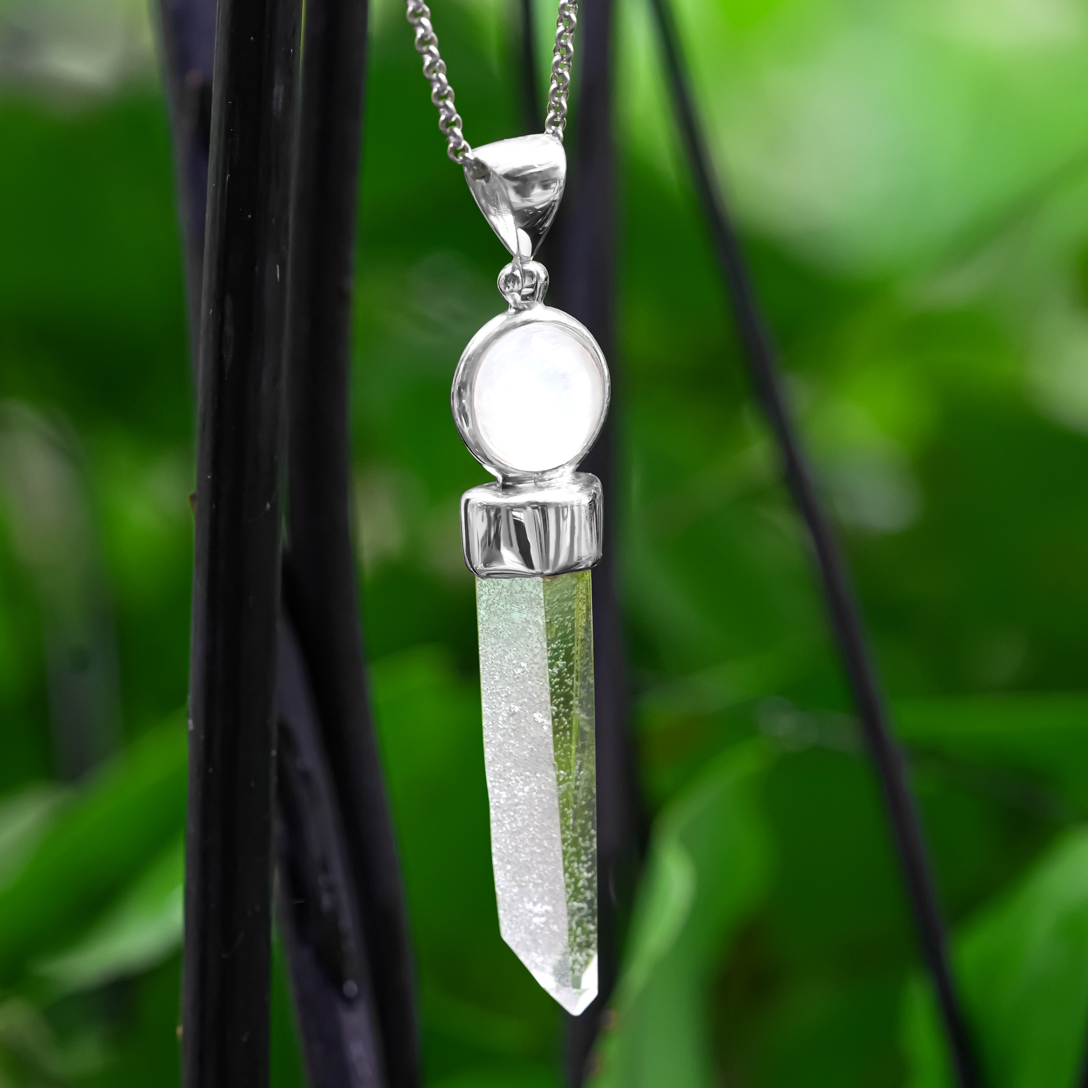 Starborn Quarzkristall und Kugel Selenit Anhänger in Sterling Silber