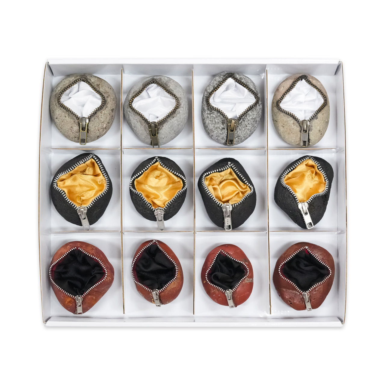 Zipper Rock Display with Black, White &amp; Gold Lining Fabric