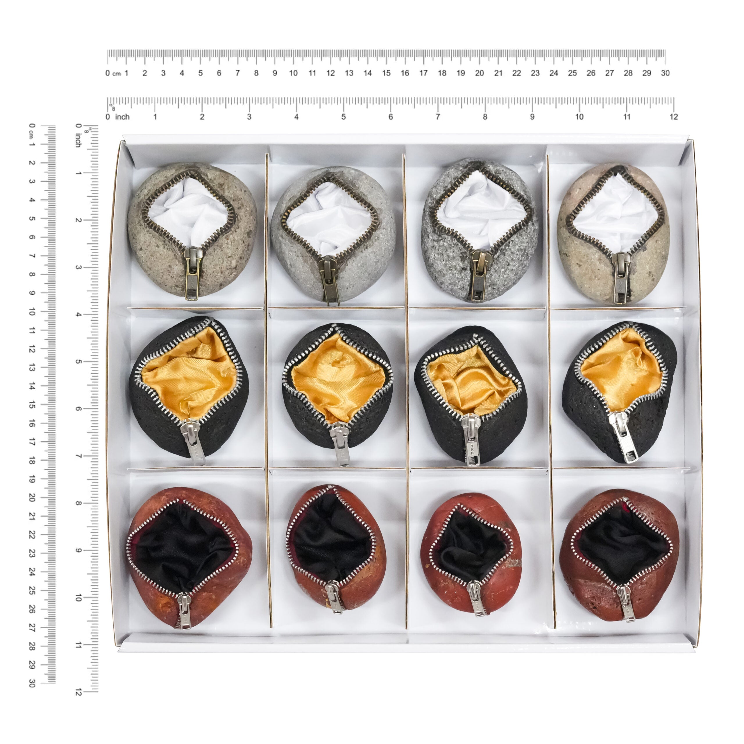 Zipper Rock Display with Black, White &amp; Gold Lining Fabric