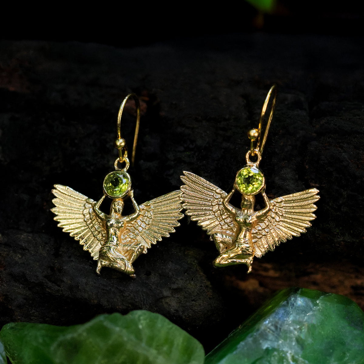 Starborn Faceted Peridot Isis Earring in Nordic Gold