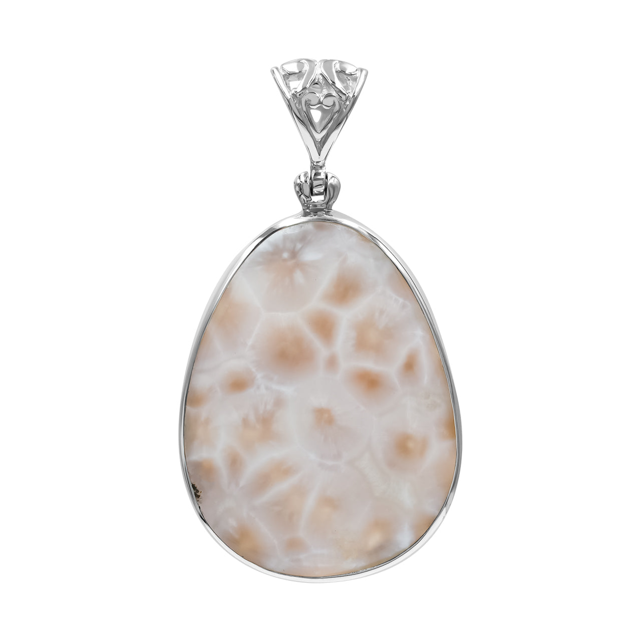 Colgante de forma libre de natrolita rosa Starborn en plata de ley fina