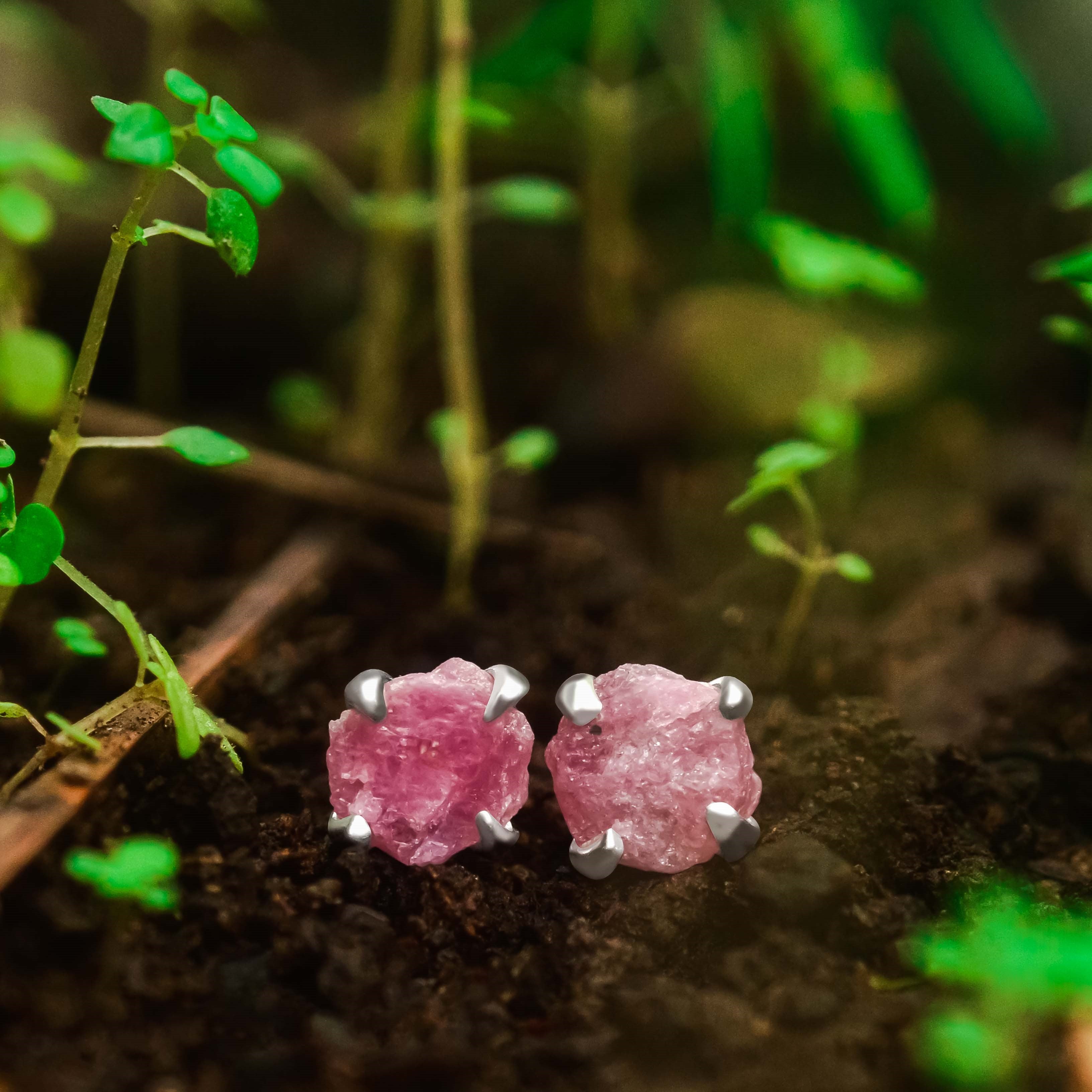 Aretes con poste de rubí Starborn Record Keeper en plata de ley 
