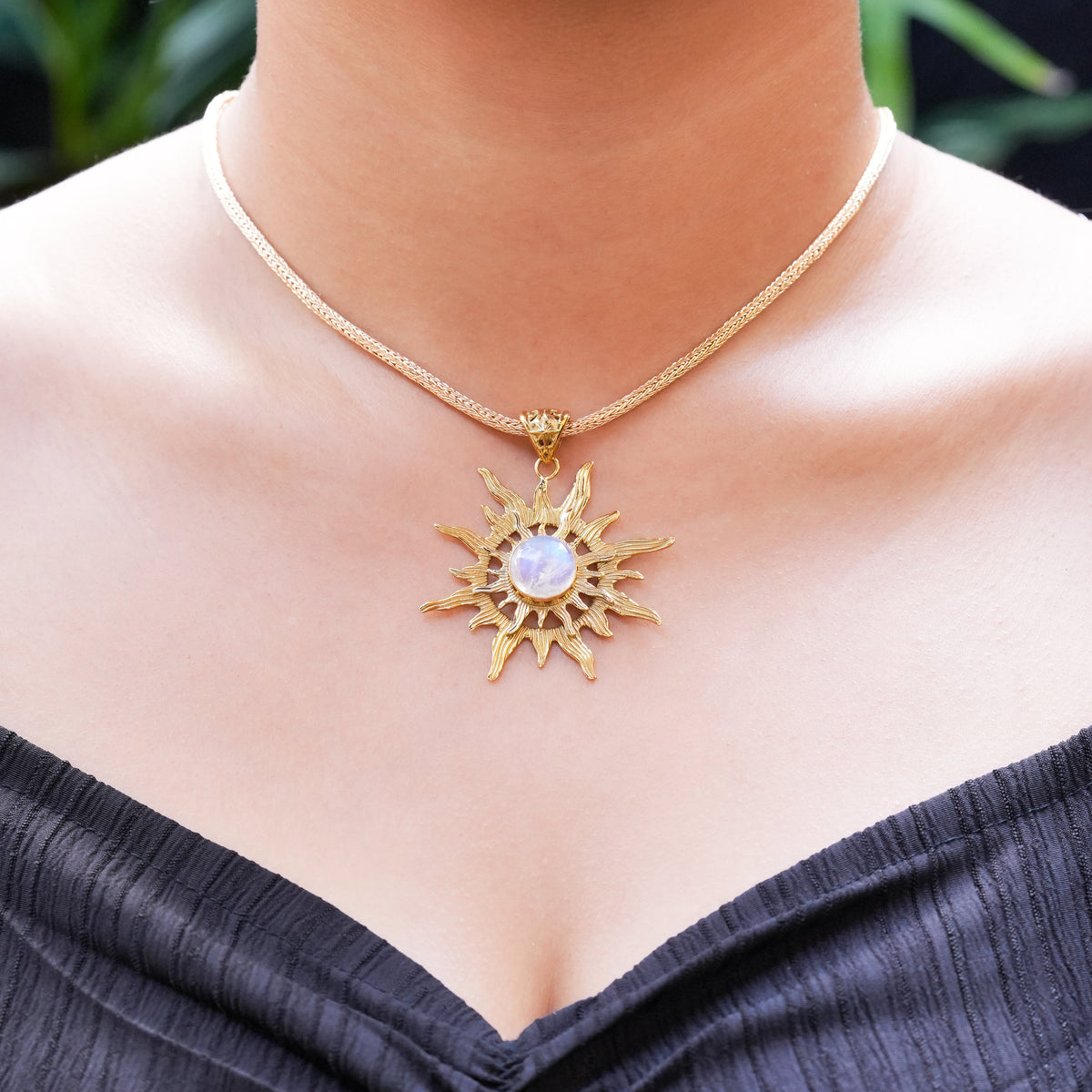 Starborn Rainbow Moonstone Sunburst Pendant in Nordic Gold