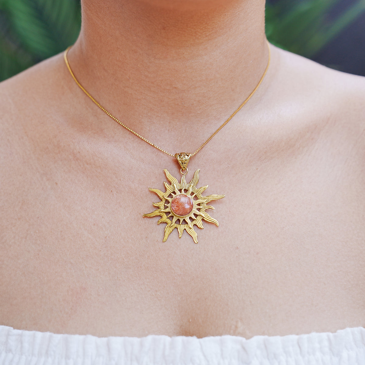 Starborn Sunstone Sun Pendant in Nordic Gold