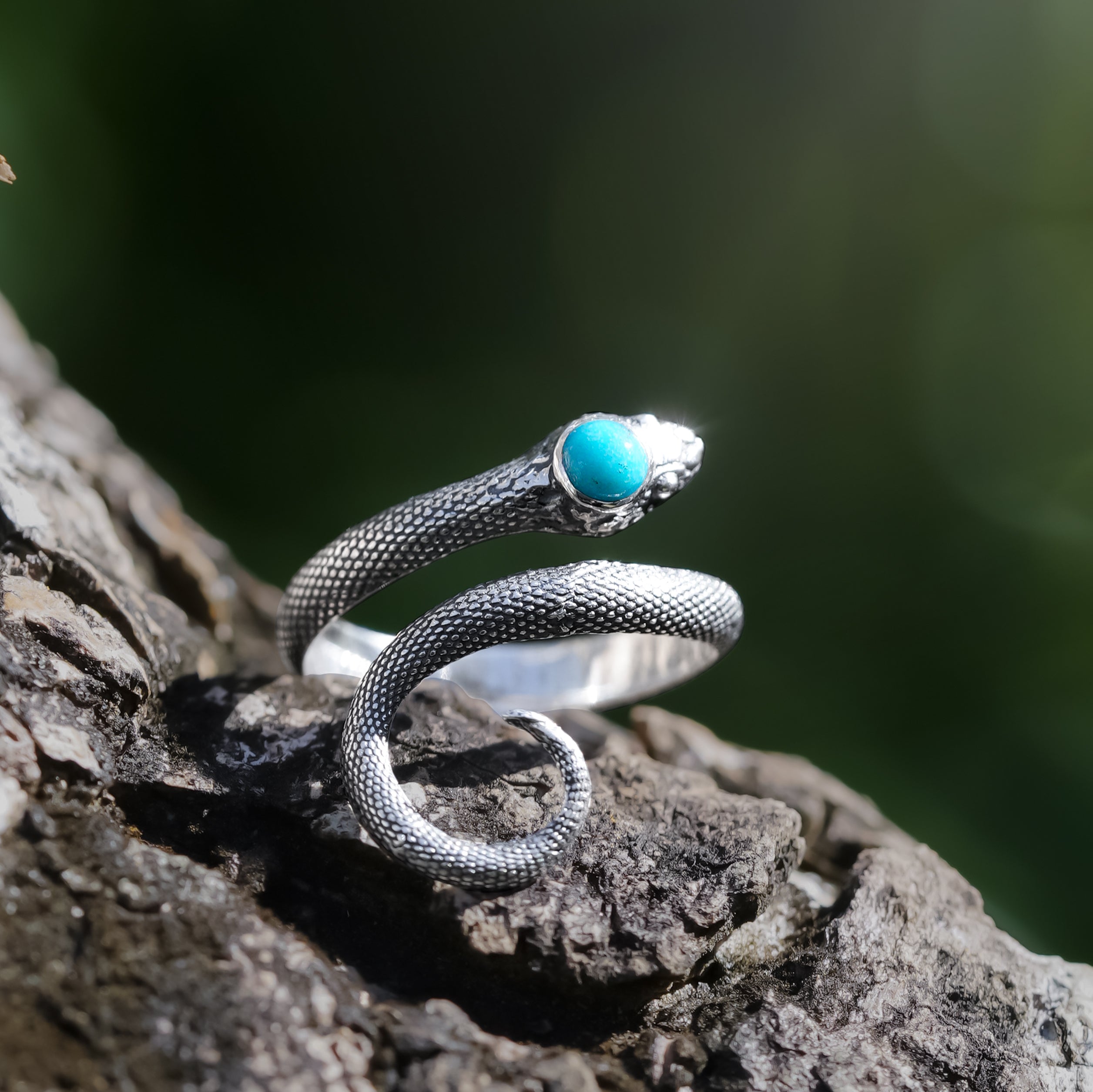 Starborn – Ring mit gewundener Schlange und poliertem Türkis in Sterlingsilber