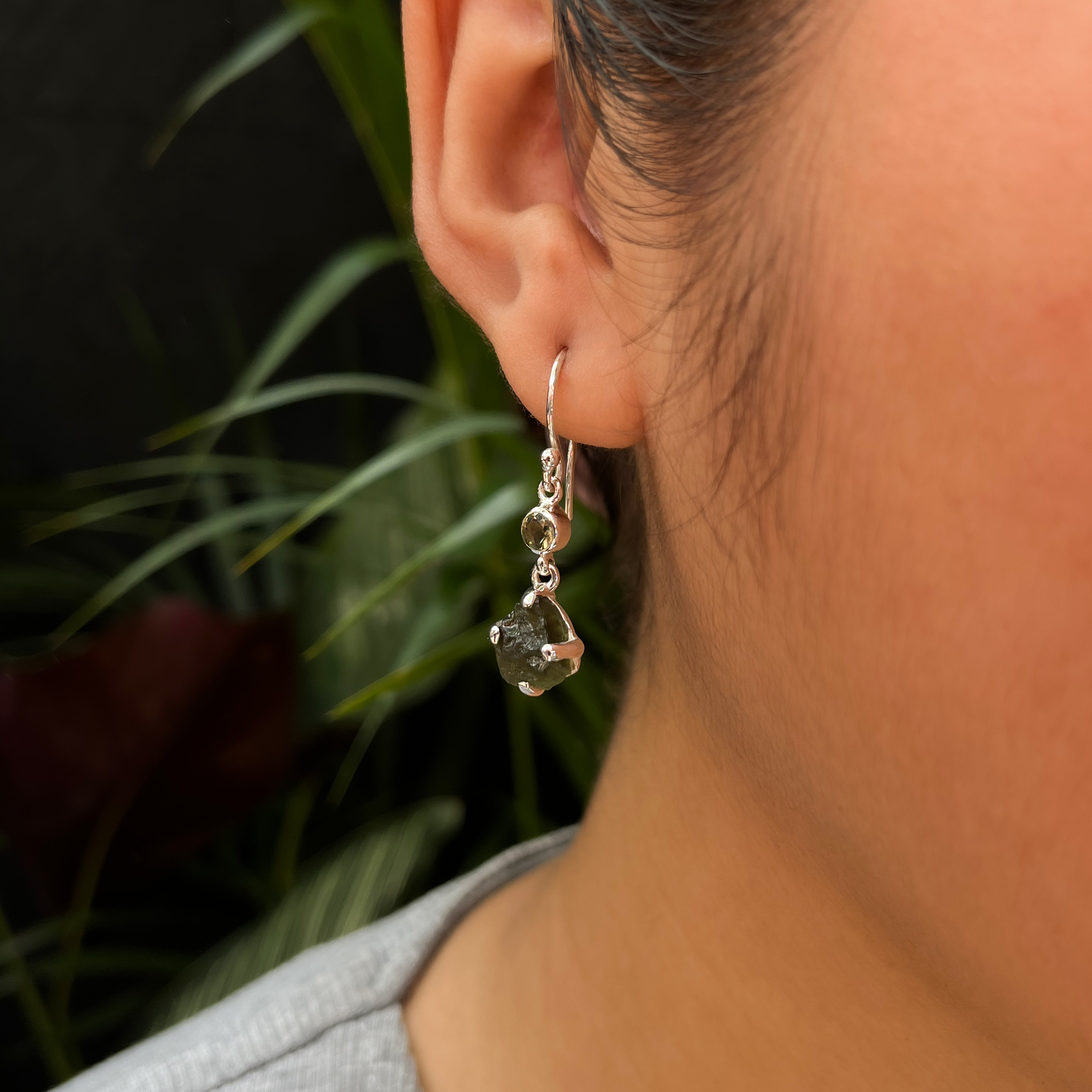 Starborn Moldavite Rough with Faceted Moldavite Accents Earring in Sterling Silver - 1 Piece