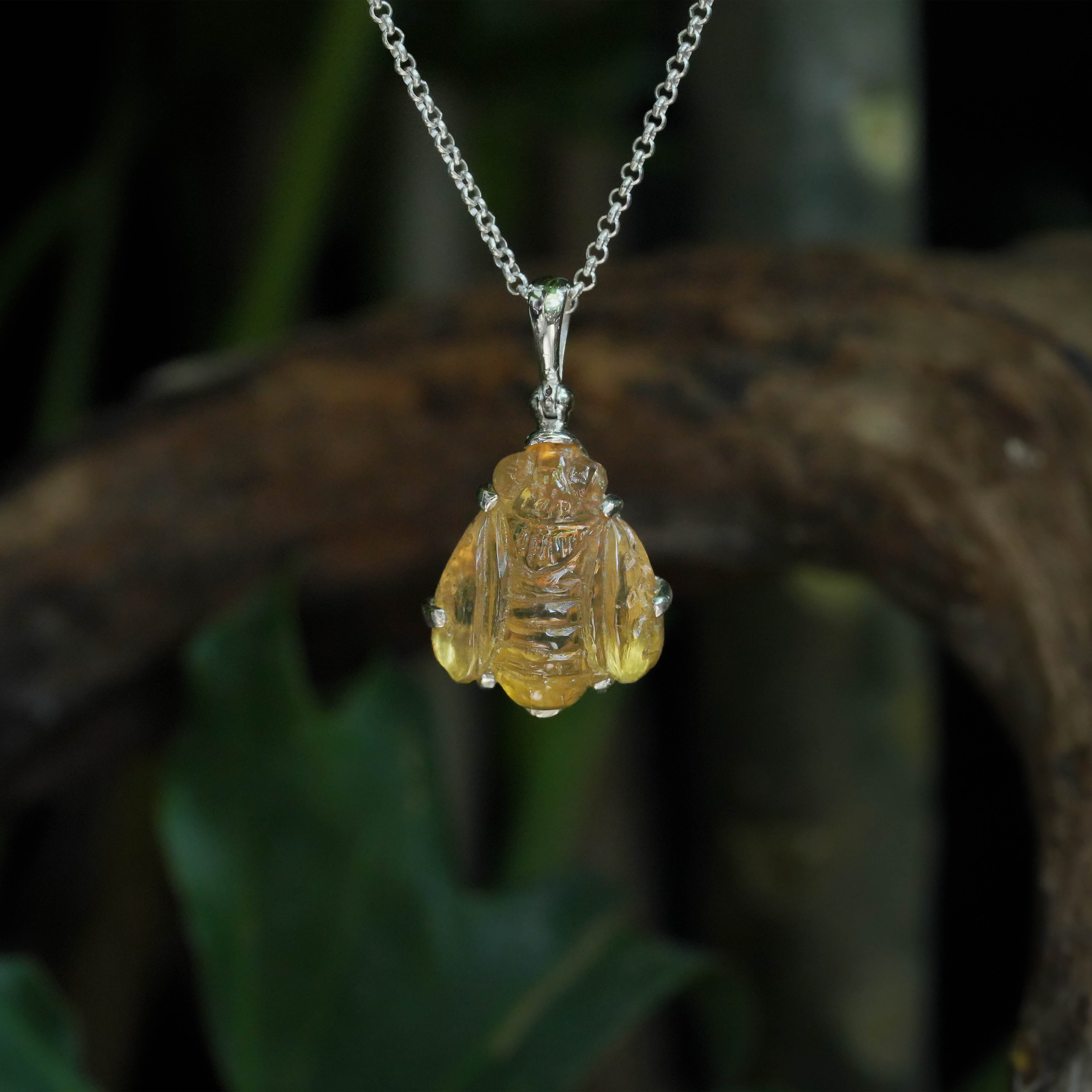 Starborn Handgeschnitzter Sumatra Bernstein Bienen-Anhänger aus Sterlingsilber - 1 Stück